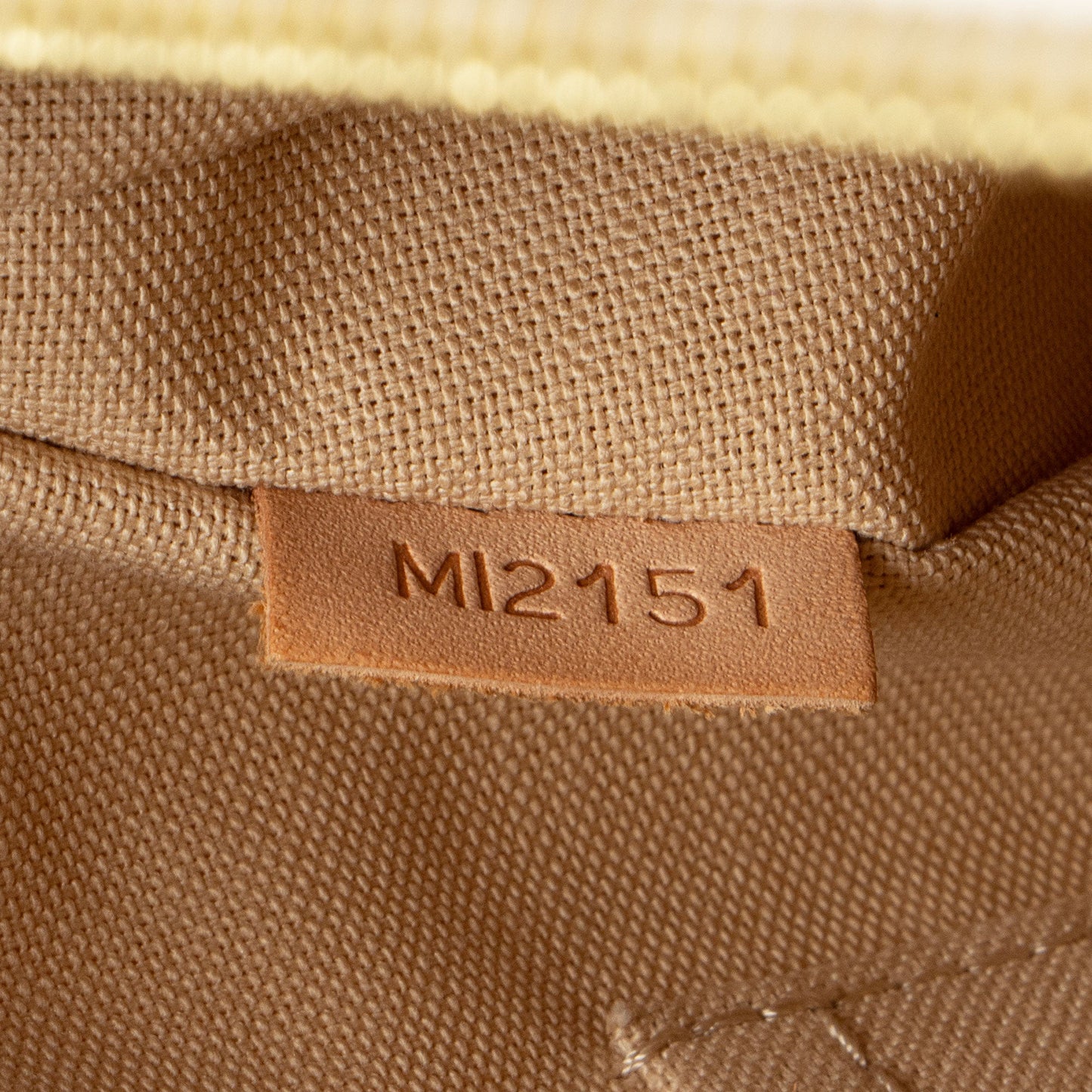 Louis Vuitton Damier Azur Siracusa MM Shoulder Bag