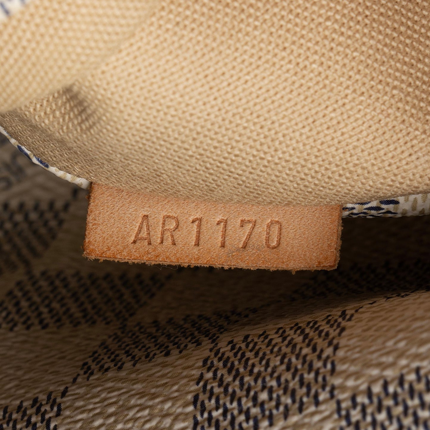 Louis Vuitton Damier Azur Totally PM Tote (SHF-BTNLve)