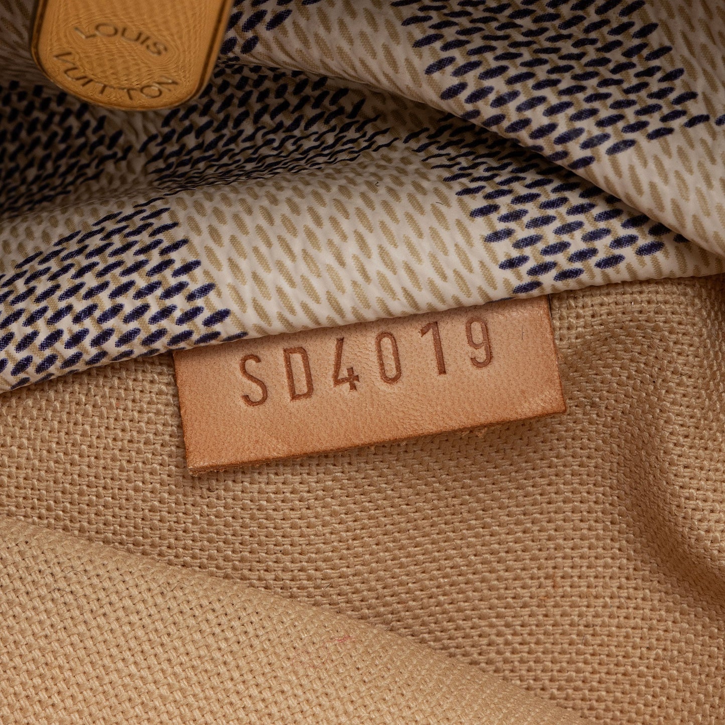 Louis Vuitton Damier Azur Totally PM Tote (SHF-t2xnGe)