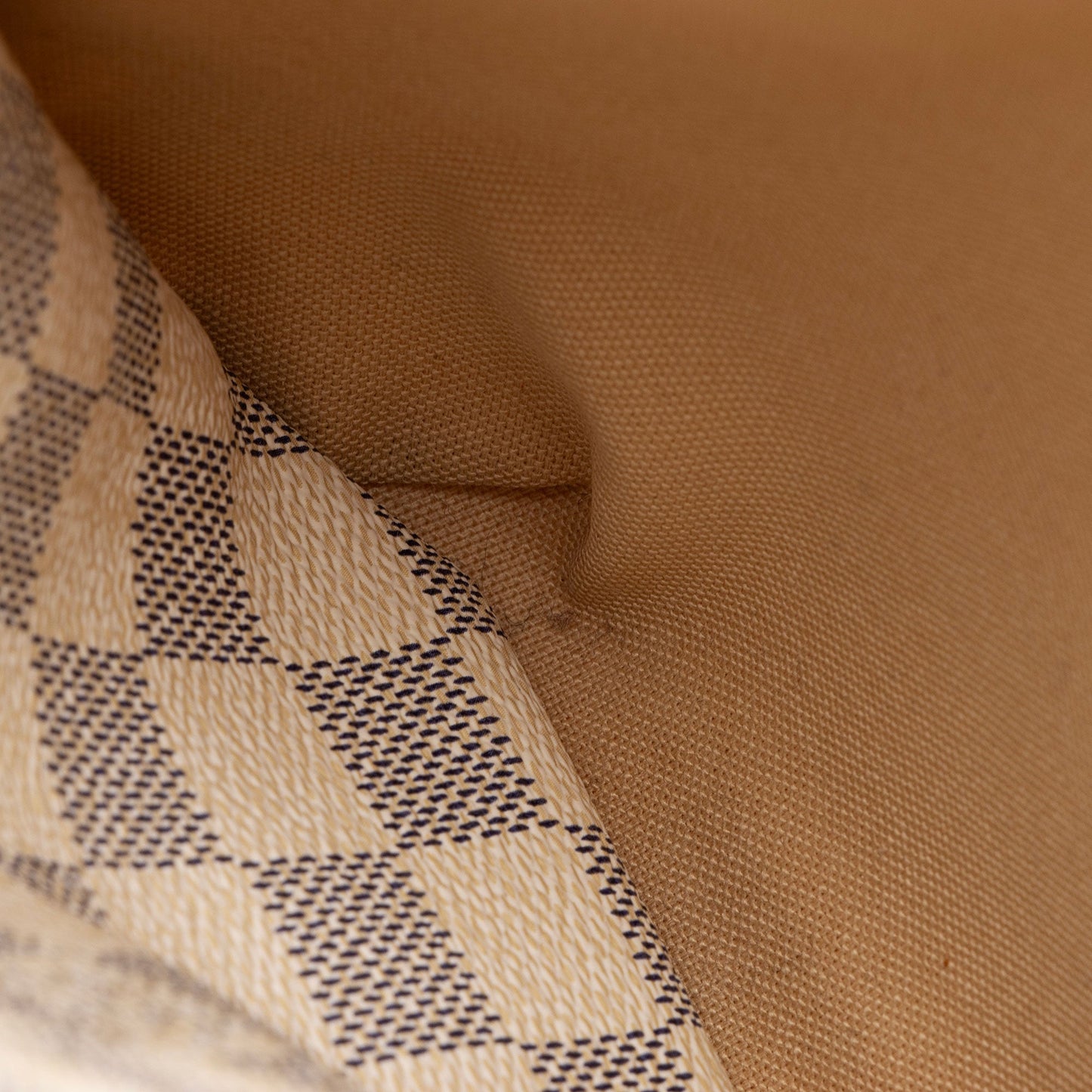 Louis Vuitton Damier Azur Totally PM Tote (SHF-KaDmJO)
