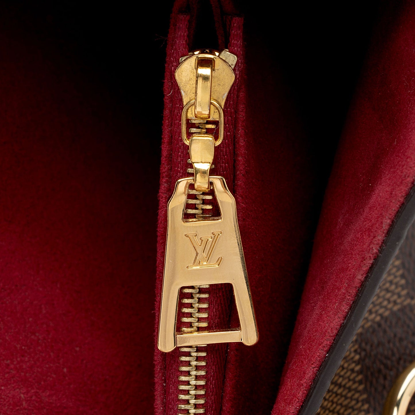 Louis Vuitton Damier Ebene Riverside Tote (SHF-VhMAnM)