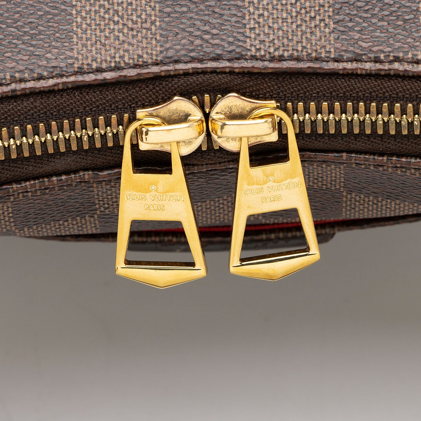 Louis Vuitton Damier Ebene South Bank Besace Shoulder Bag (SHF-hqeufh)
