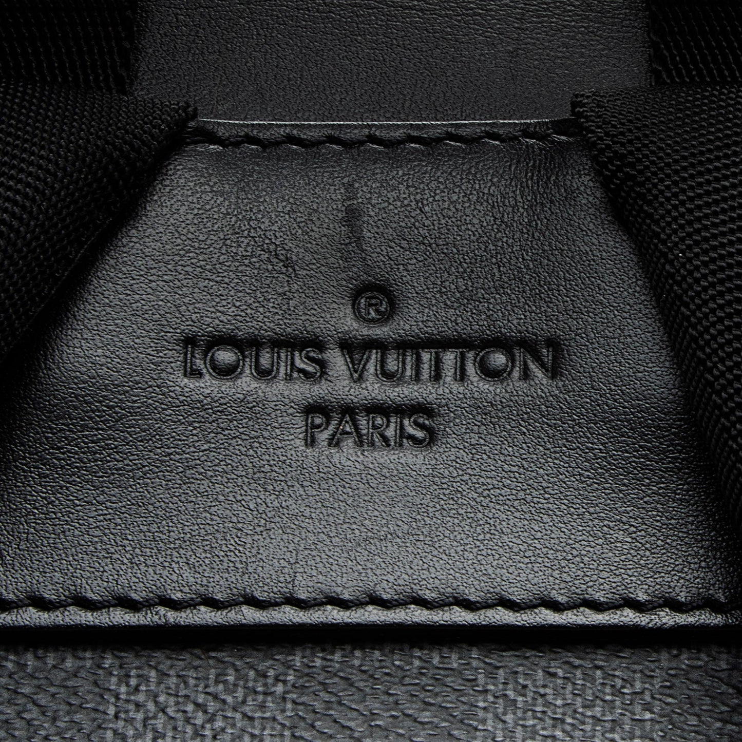 Louis Vuitton Damier Graphite Utility Backpack (SHF-0NLw2p)