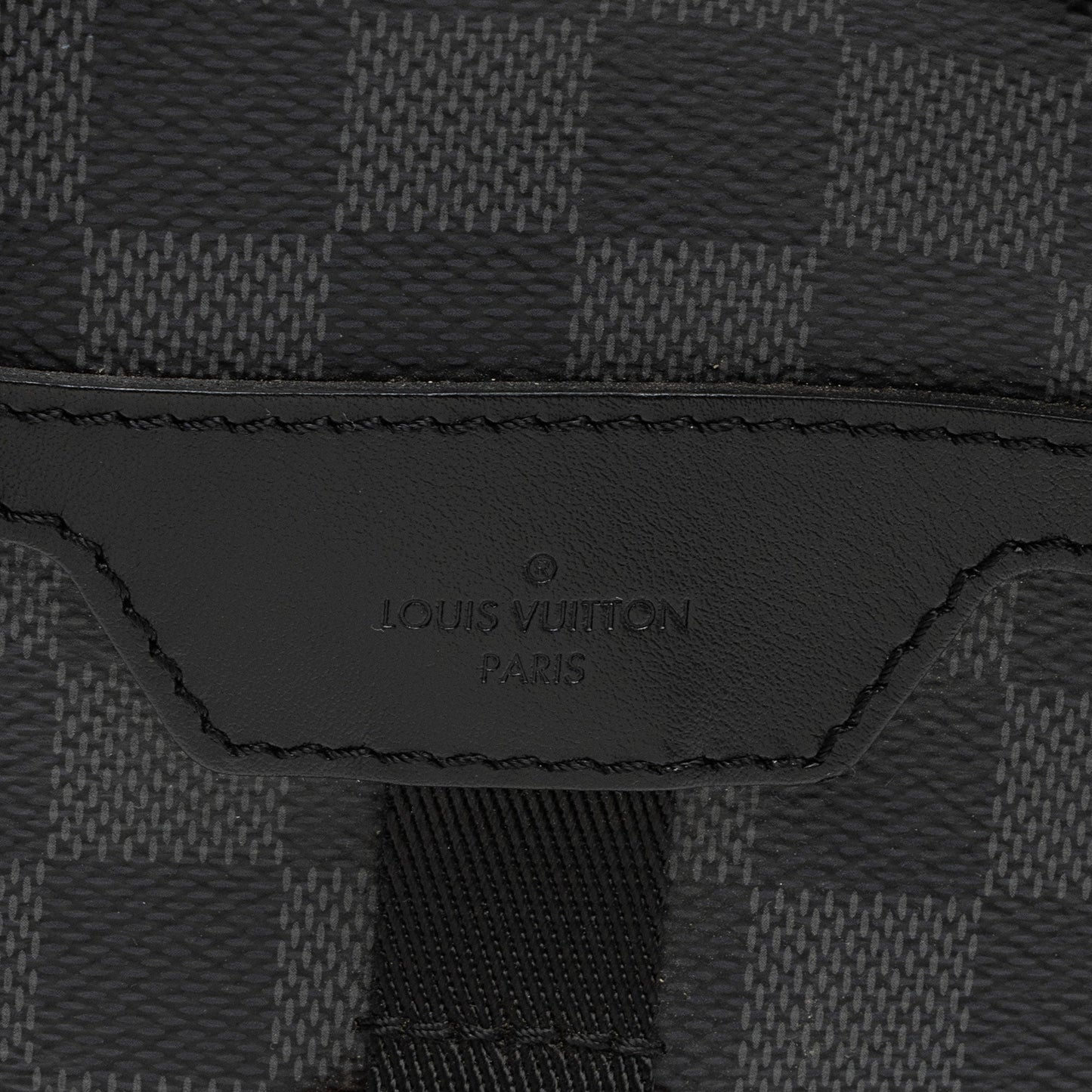Louis Vuitton Damier Graphite Utility Backpack (SHF-0NLw2p)