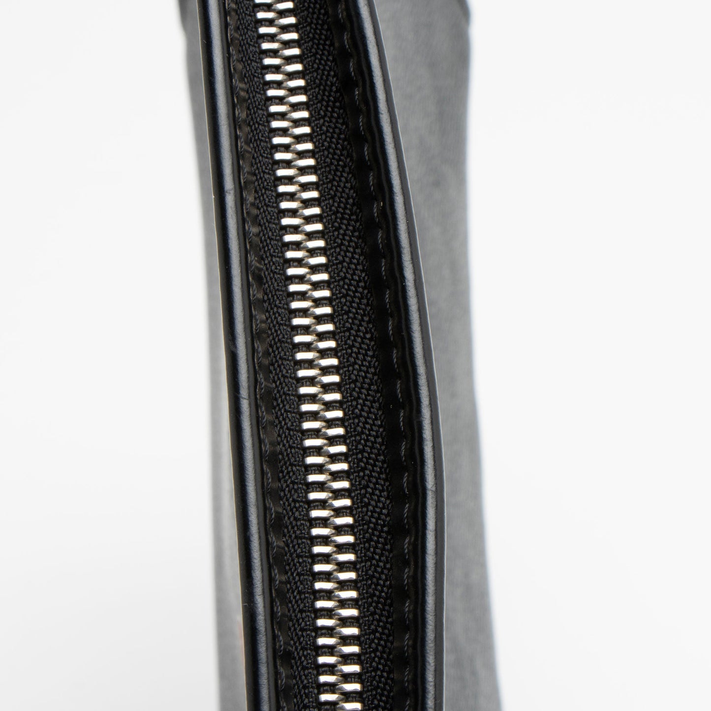 Louis Vuitton Damier Graphite Voyage MM Pochette