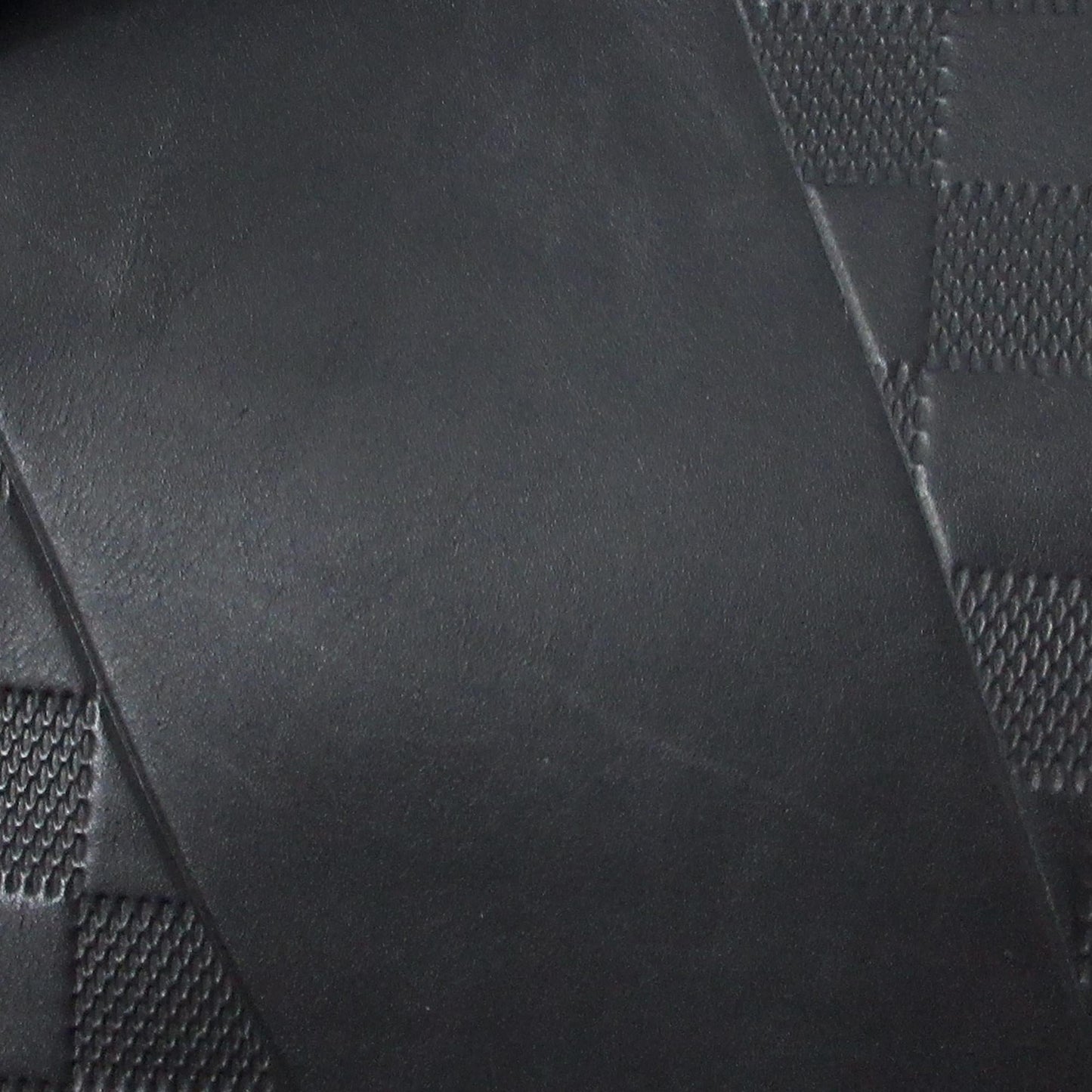 Louis Vuitton Damier Infini Avenue Backpack (SHG-eDKQec)