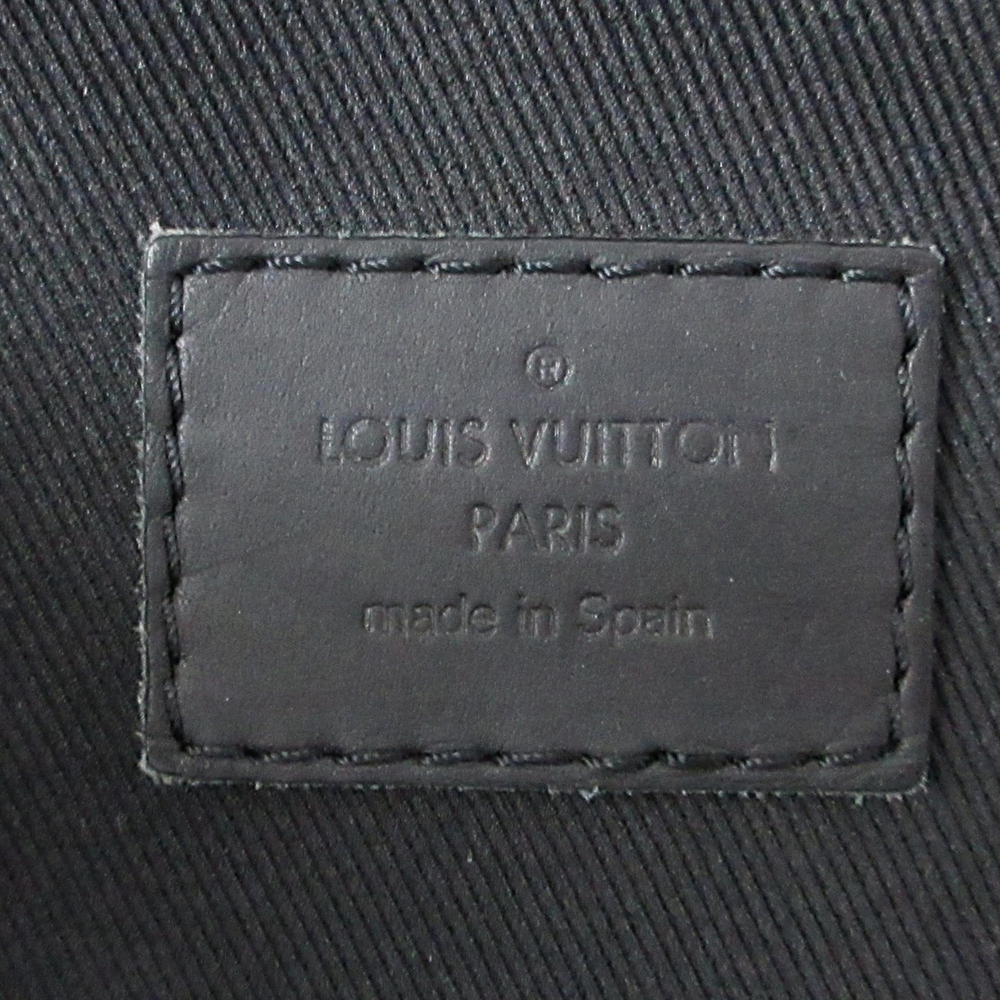 Louis Vuitton Damier Infini Avenue Backpack (SHG-eDKQec)