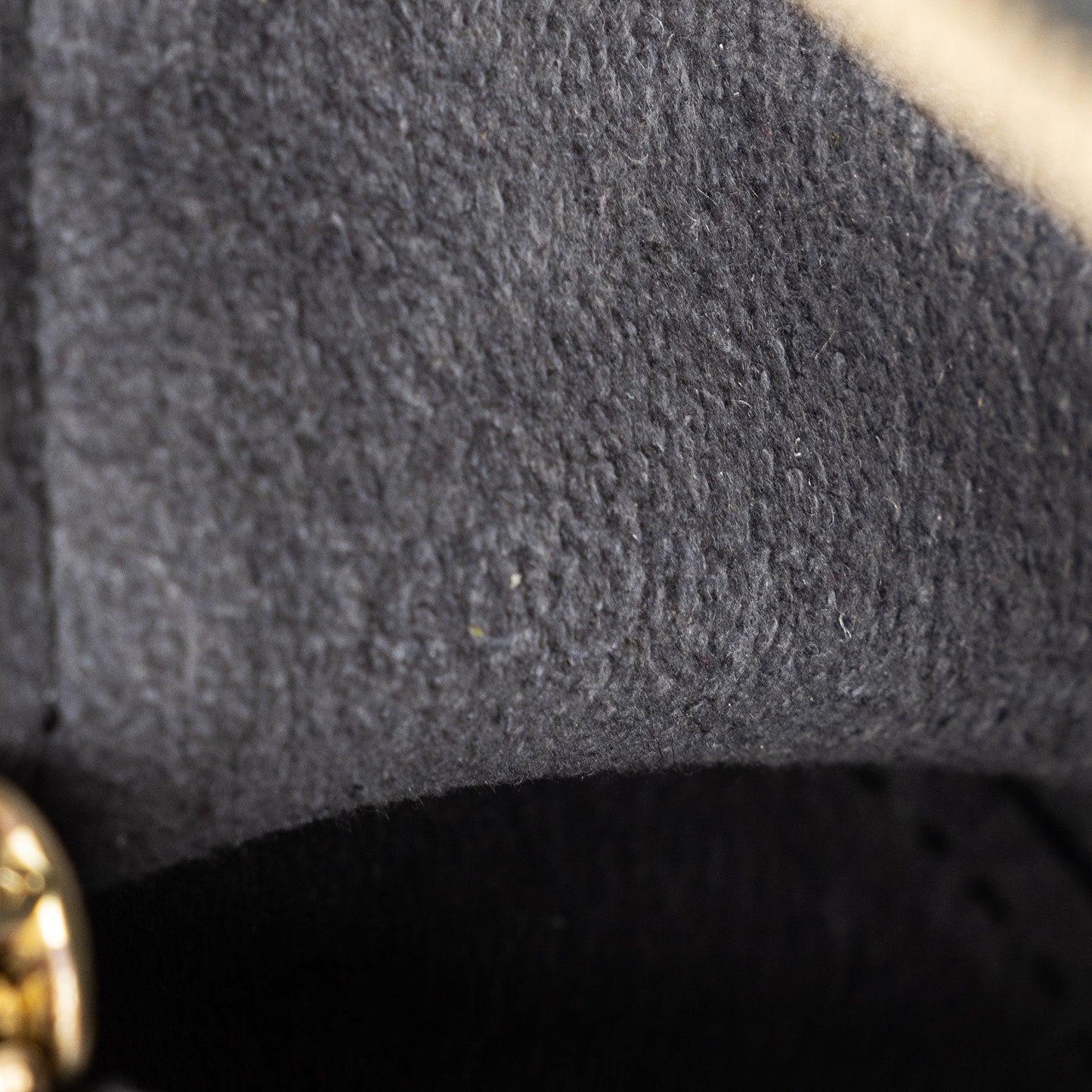 Louis Vuitton Epi Leather Round Pochette