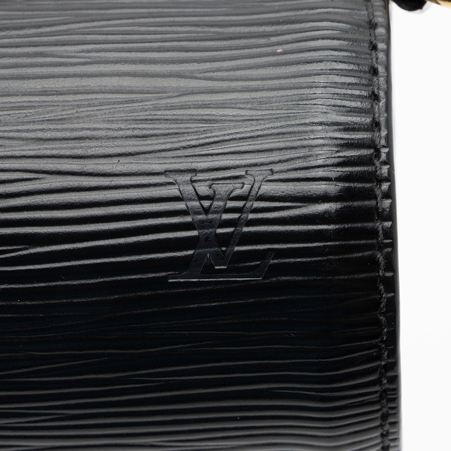 Louis Vuitton Epi Leather Round Pochette