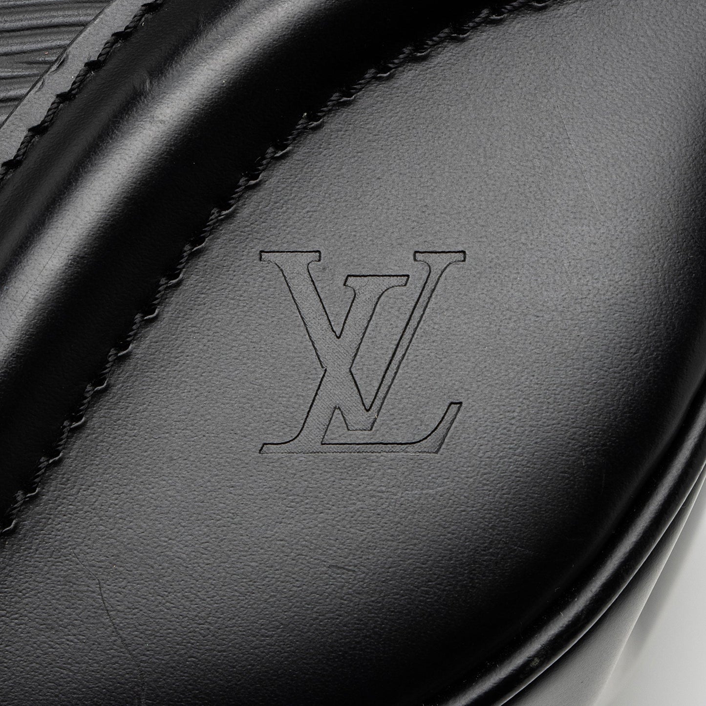 Louis Vuitton Epi Leather Sac Montaigne Satchel