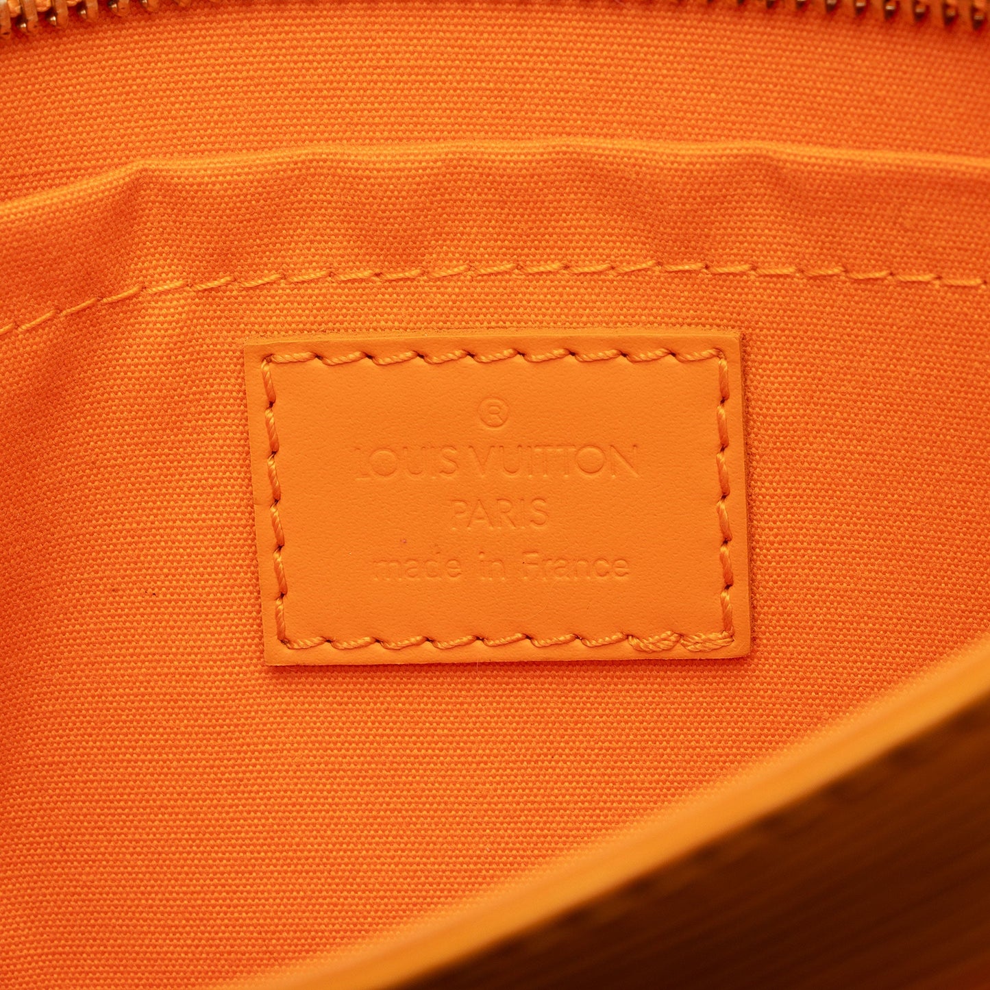 Louis Vuitton Epi Leather Sarvanga Crossbody Bag (SHF-w7HIo7)