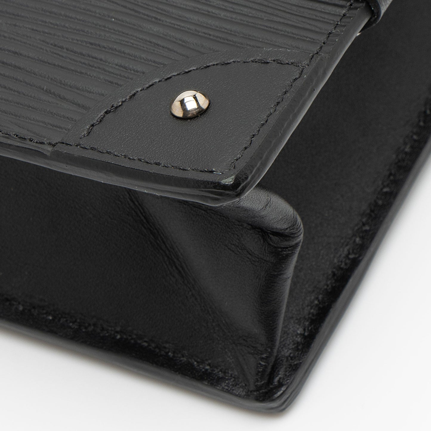 Louis Vuitton Epi Leather Trunk Chain Wallet