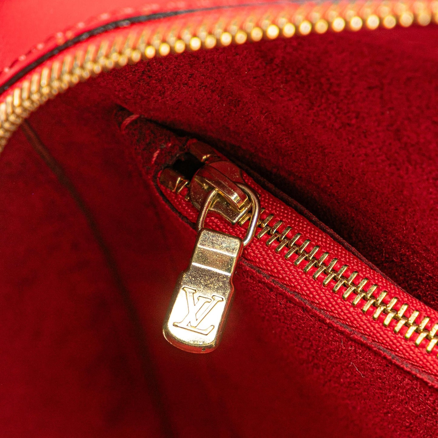 Louis Vuitton Epi Pont Neuf