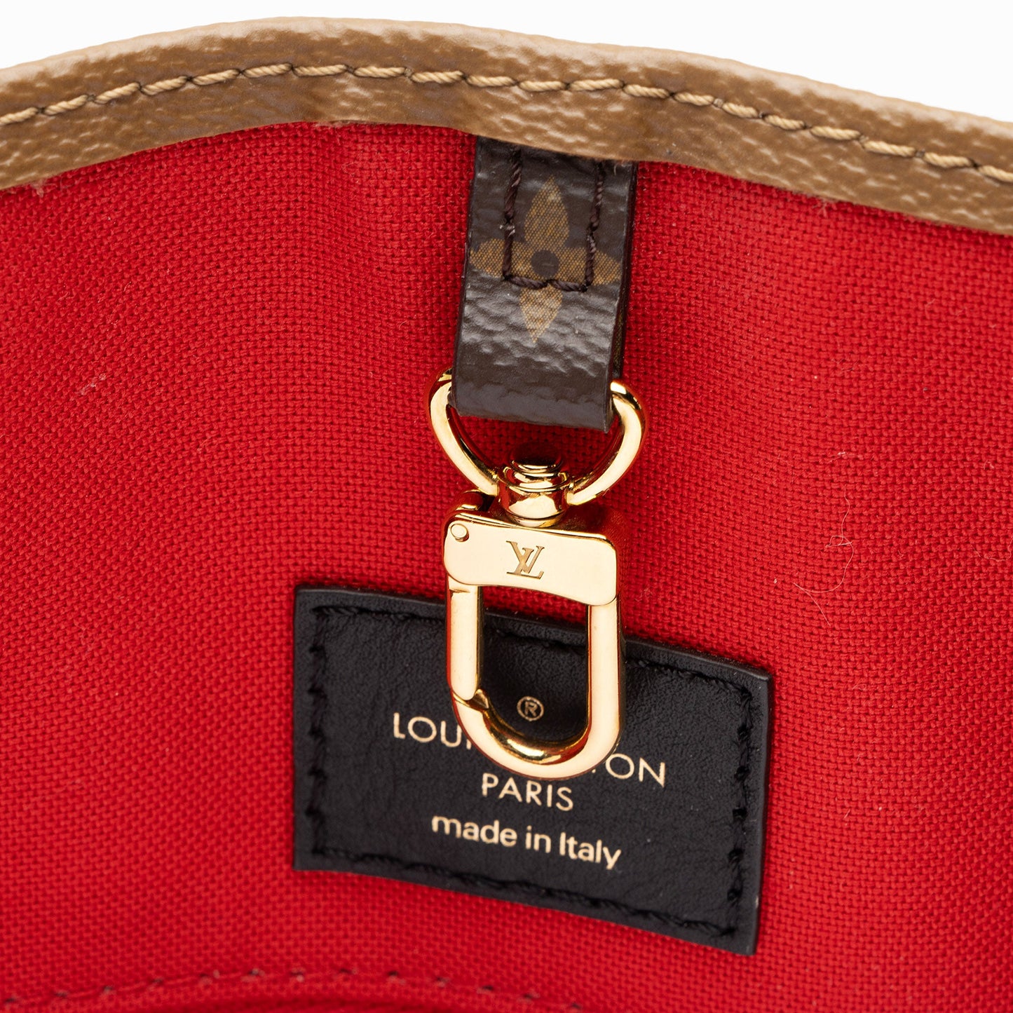 Louis Vuitton Giant Monogram Canvas Onthego GM Tote (SHF-KQAFwx)