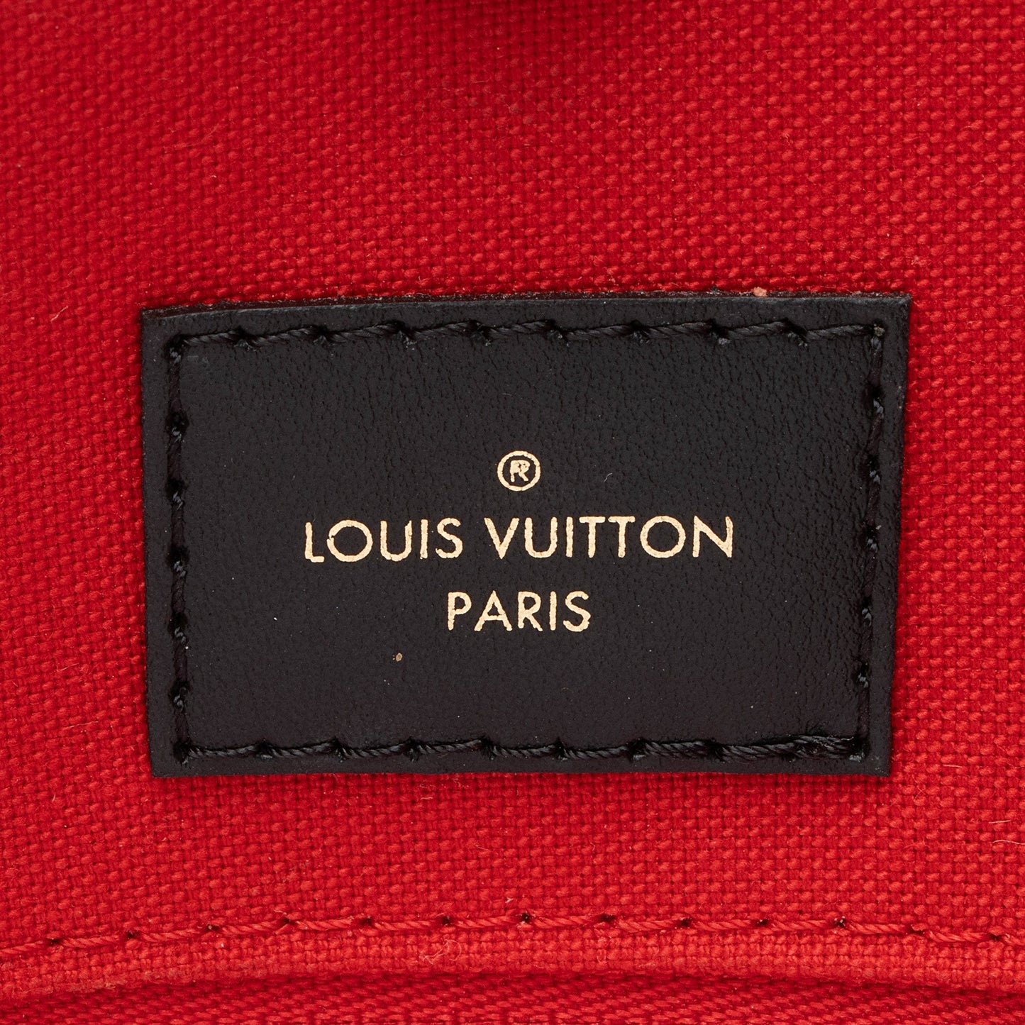Louis Vuitton Giant Monogram Canvas Onthego MM Tote (SHF-tL87g4)