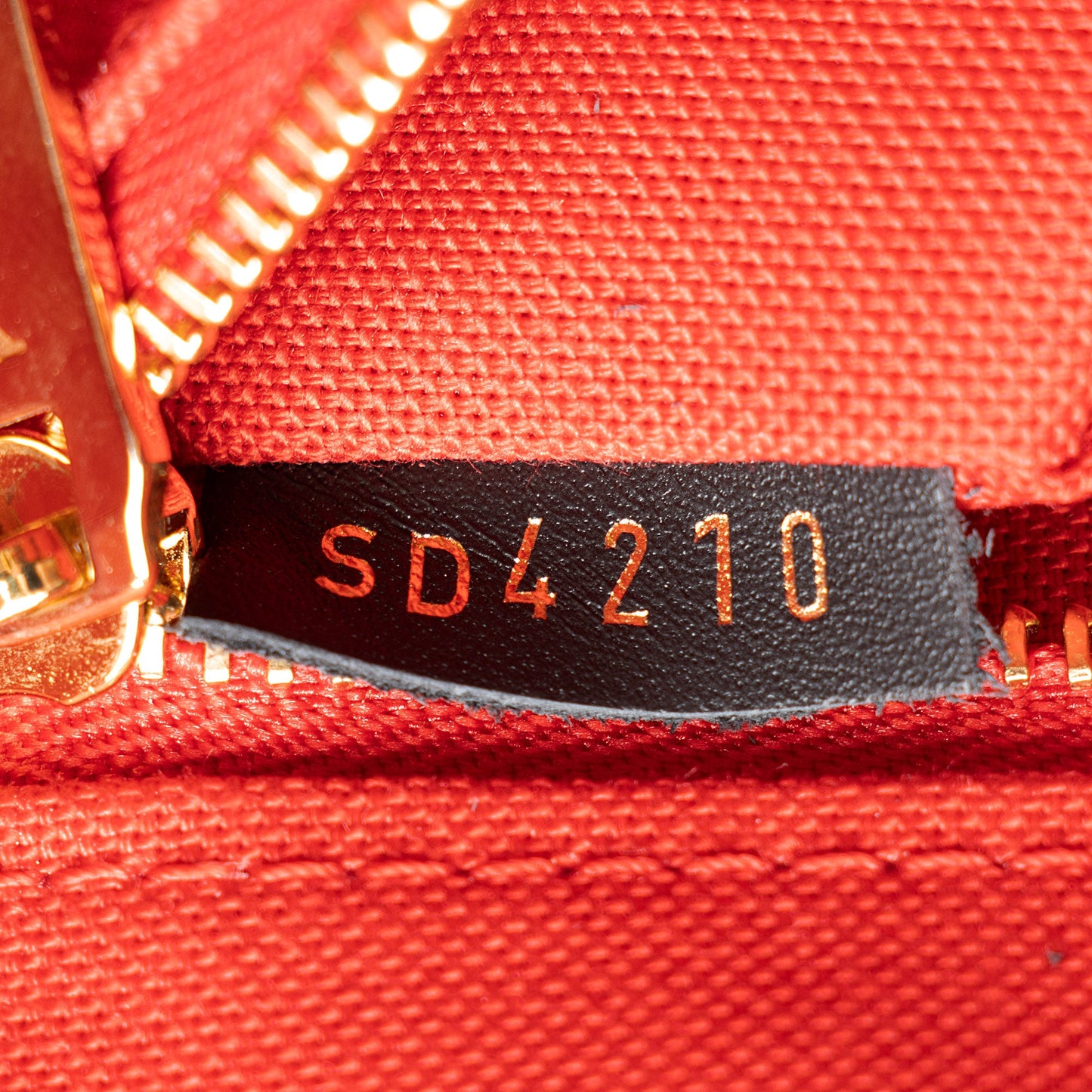 Louis Vuitton Giant Monogram Canvas Onthego MM Tote (SHF-kysayi)