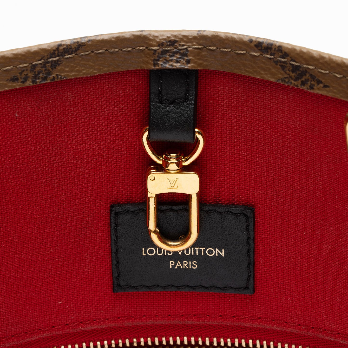 Louis Vuitton Giant Monogram Canvas Onthego MM Tote (SHF-OPM7Zk)