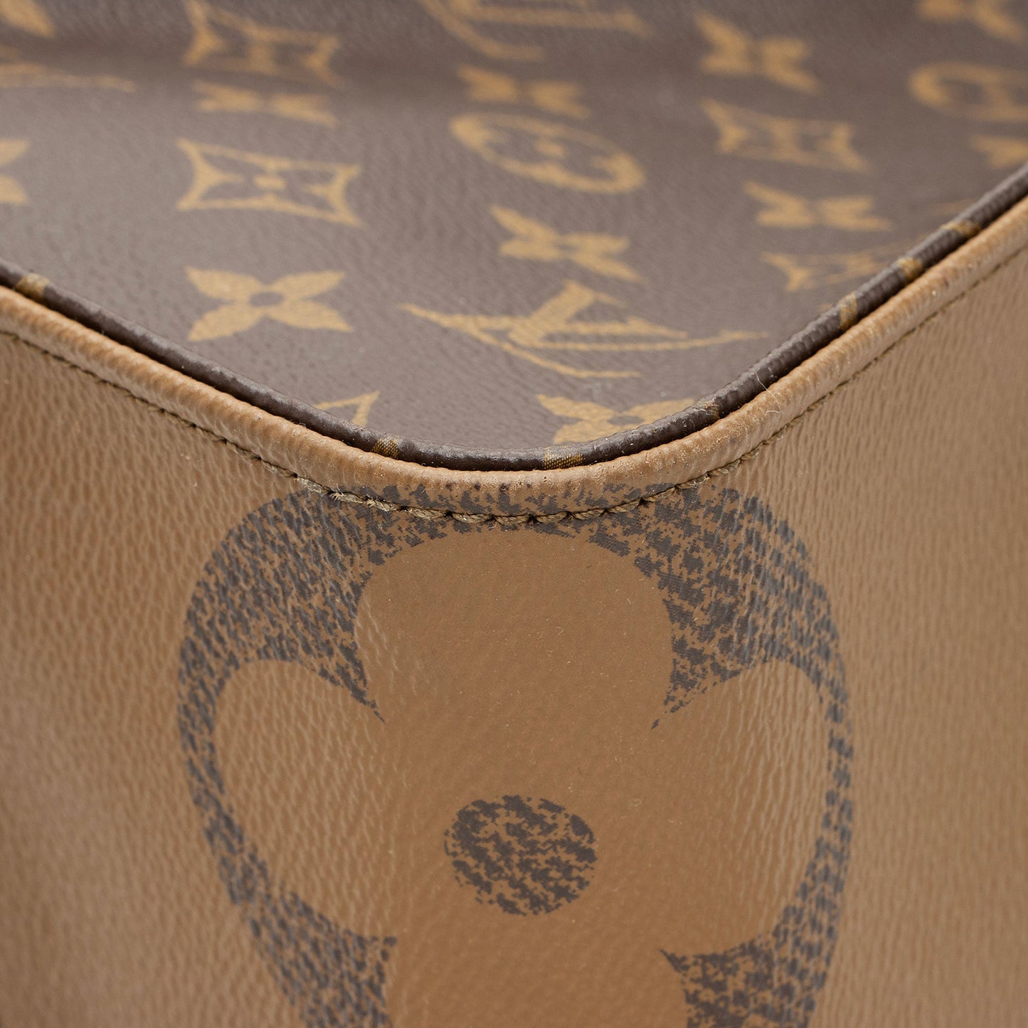 Louis Vuitton Giant Monogram Canvas Onthego MM Tote