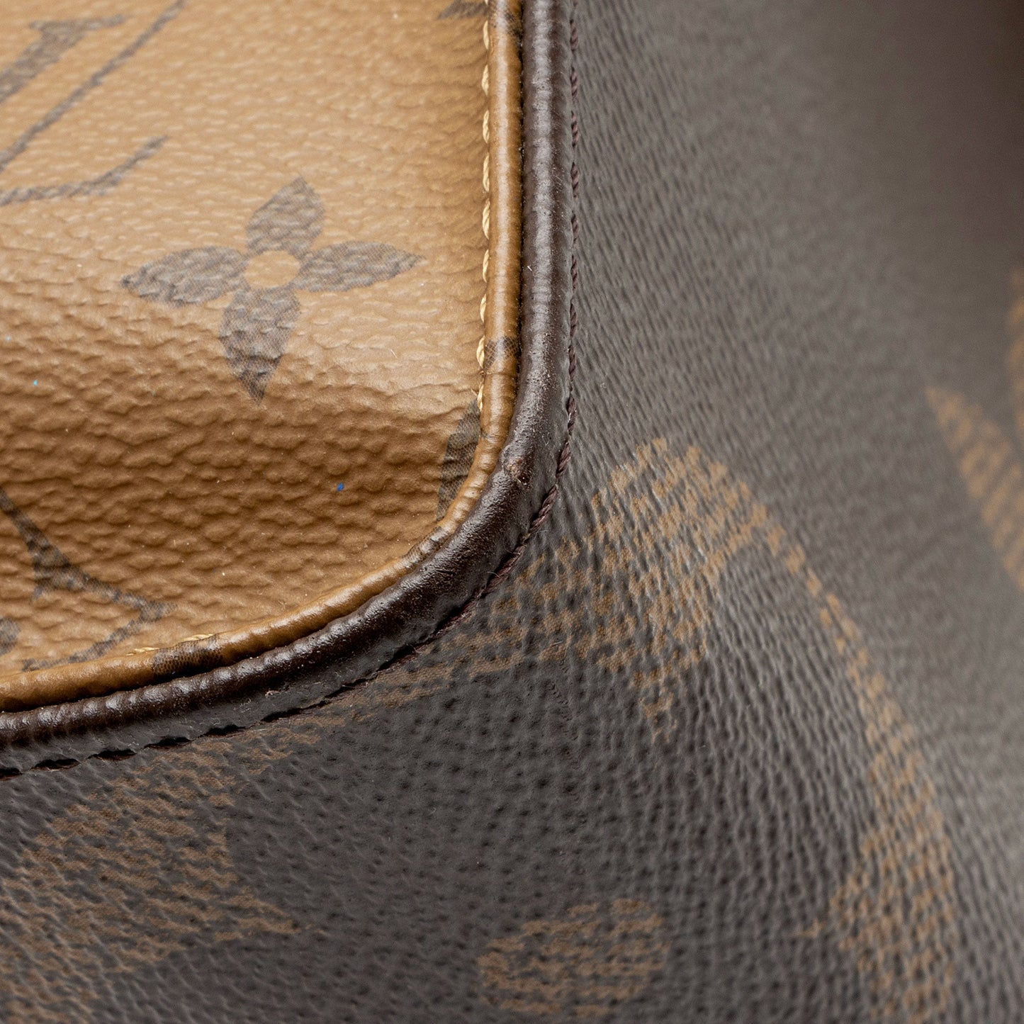 Louis Vuitton Giant Monogram Canvas Onthego MM Tote