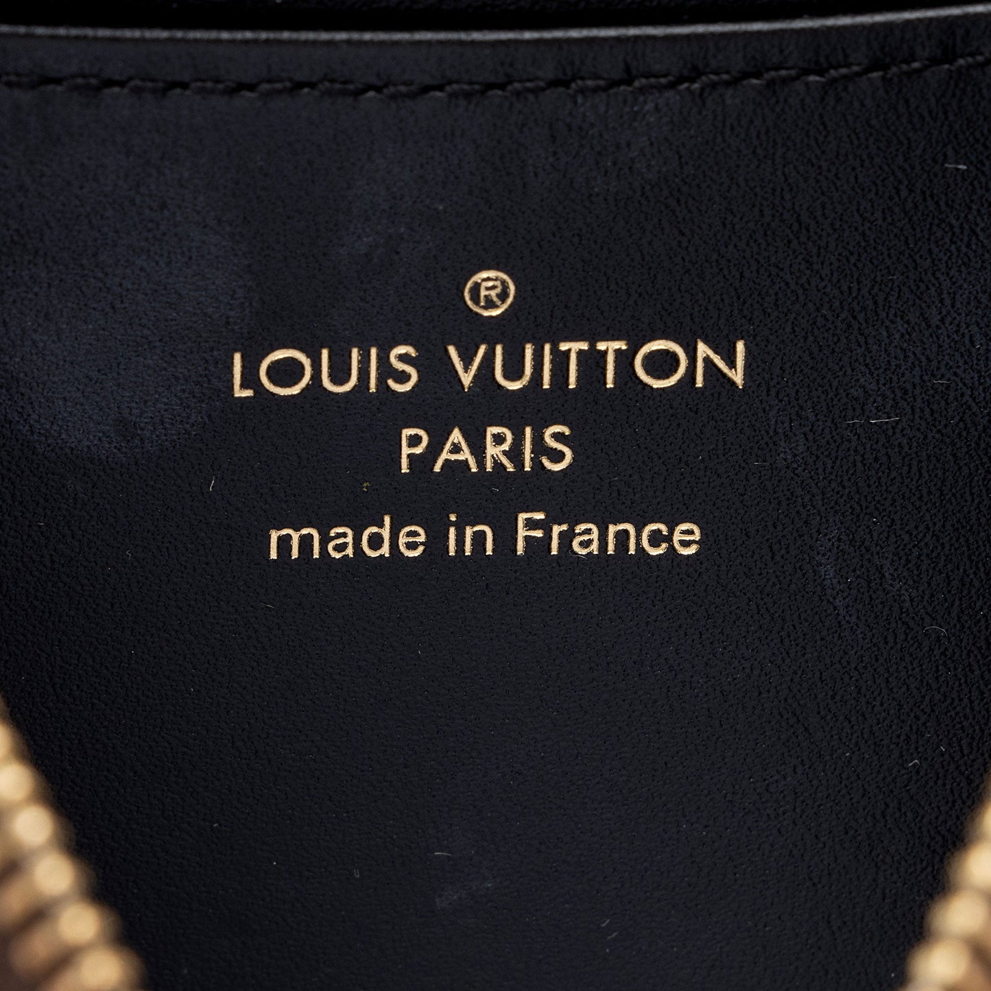 Louis Vuitton Giant Monogram Canvas Zippy Coin Purse (SHF-hgjWkd)