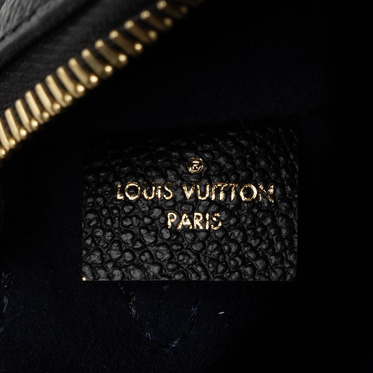 Louis Vuitton Giant Monogram Empreinte Neverfull MM Pochette (SHF-ch0Tw7)