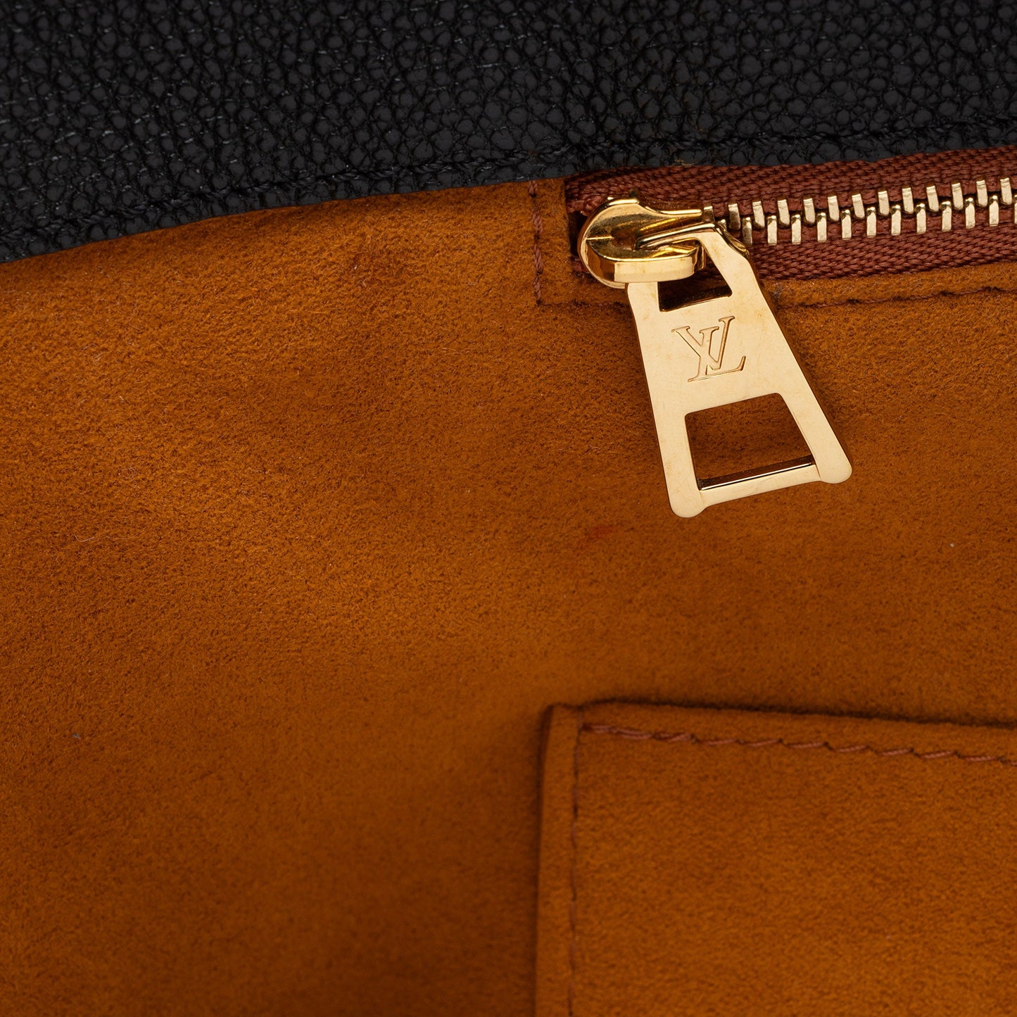 Louis Vuitton Giant Monogram Empreinte Onthego GM Tote (SHF-Lgb7yG)