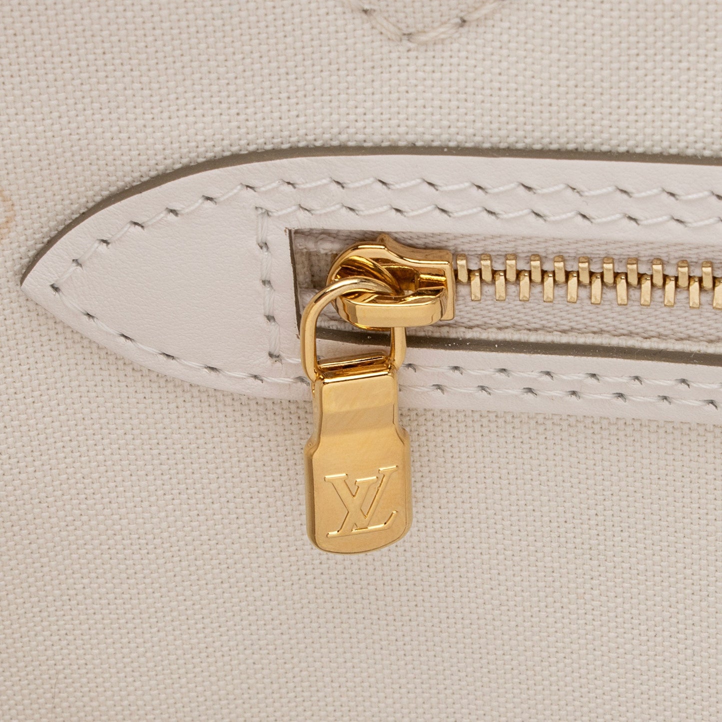 Louis Vuitton Giant Monogram Empreinte Spring In The City Neverfull MM Tote (SHF-9VuzNn)