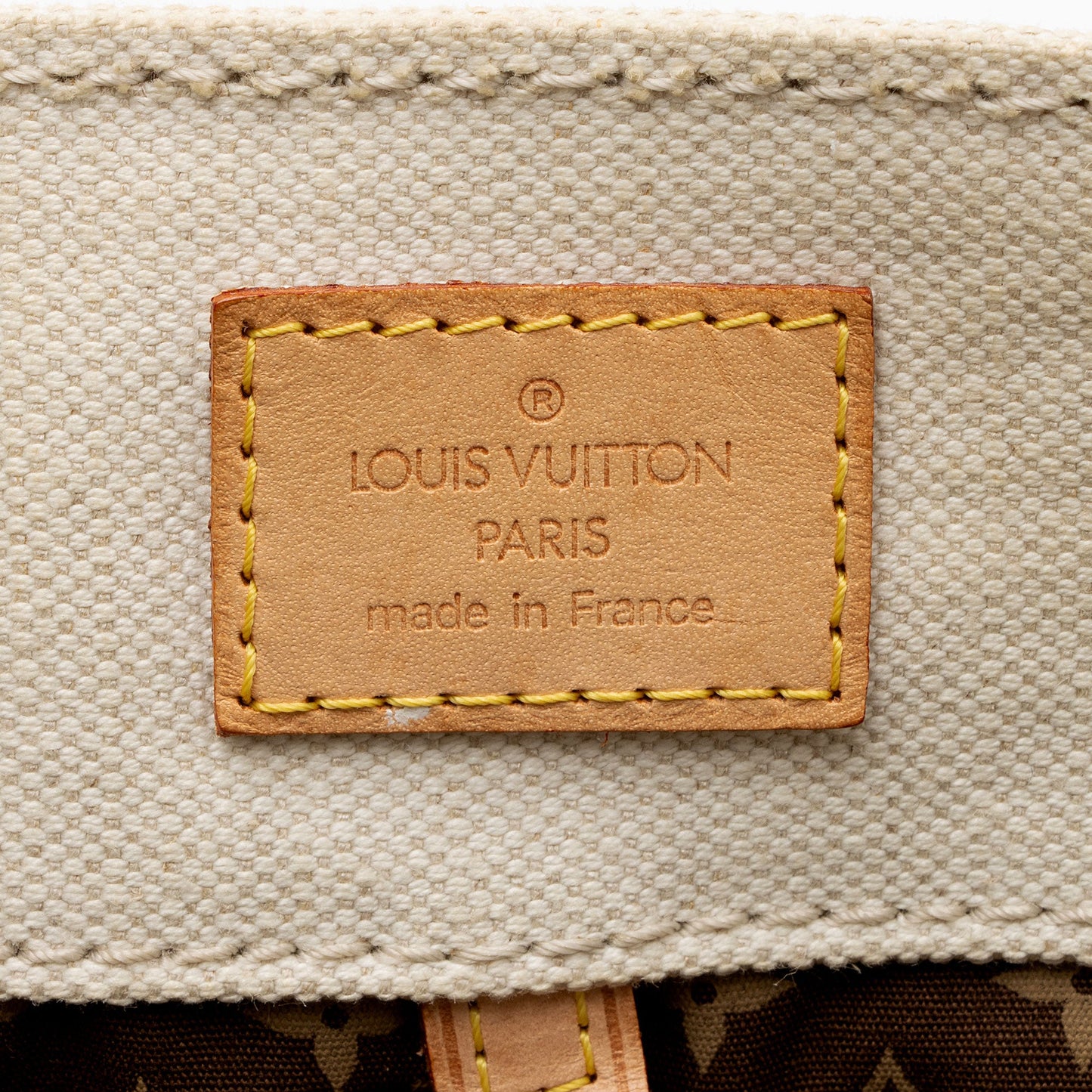 Louis Vuitton Limited Edition Globe Trotter Cabas MM Tote (SHF-OXCz5Q)