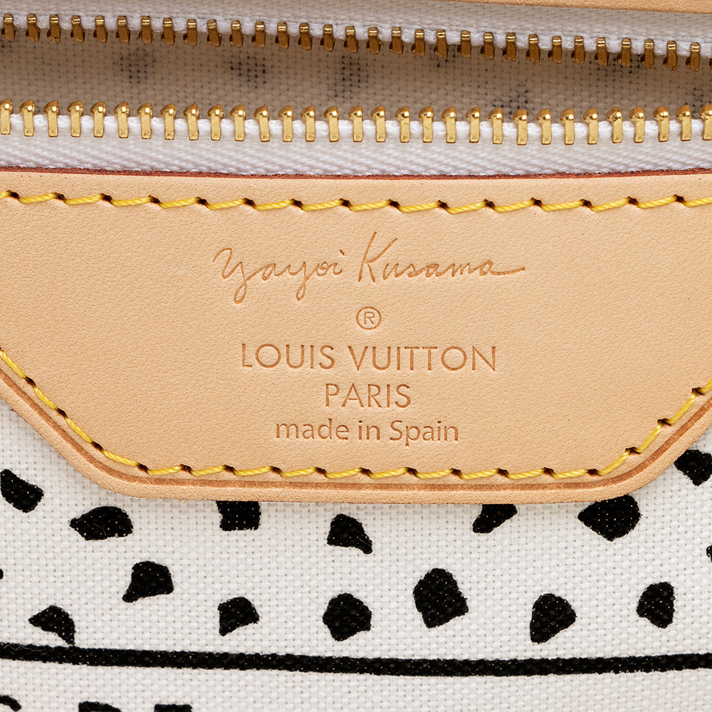 Louis Vuitton Limited Edition Kusama Neverfull MM Tote (SHF-19795)