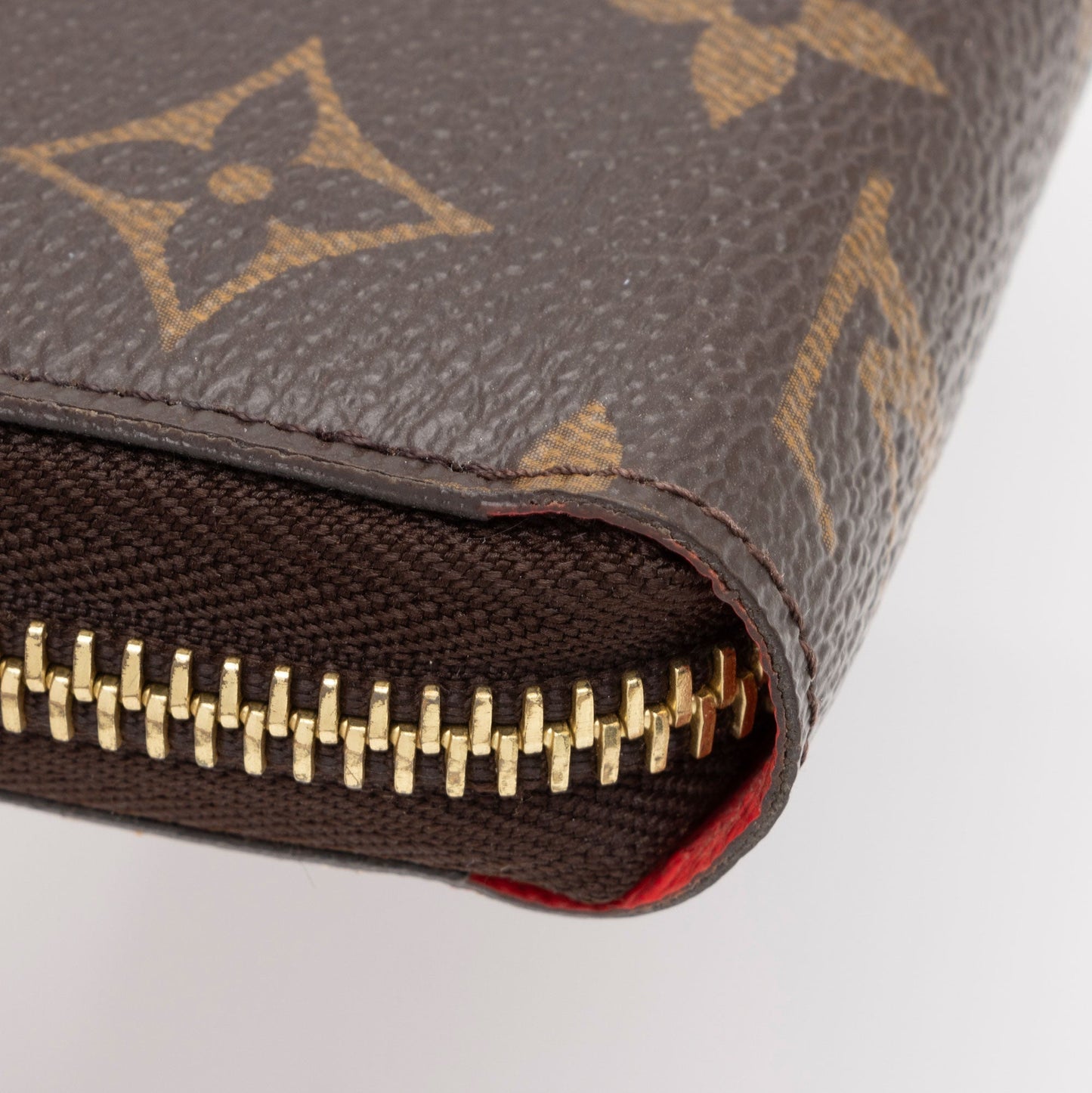 Louis Vuitton Limited Edition Monogram Canvas Animation Transatlantic Zippy Wallet (SHF-xi7jMF)