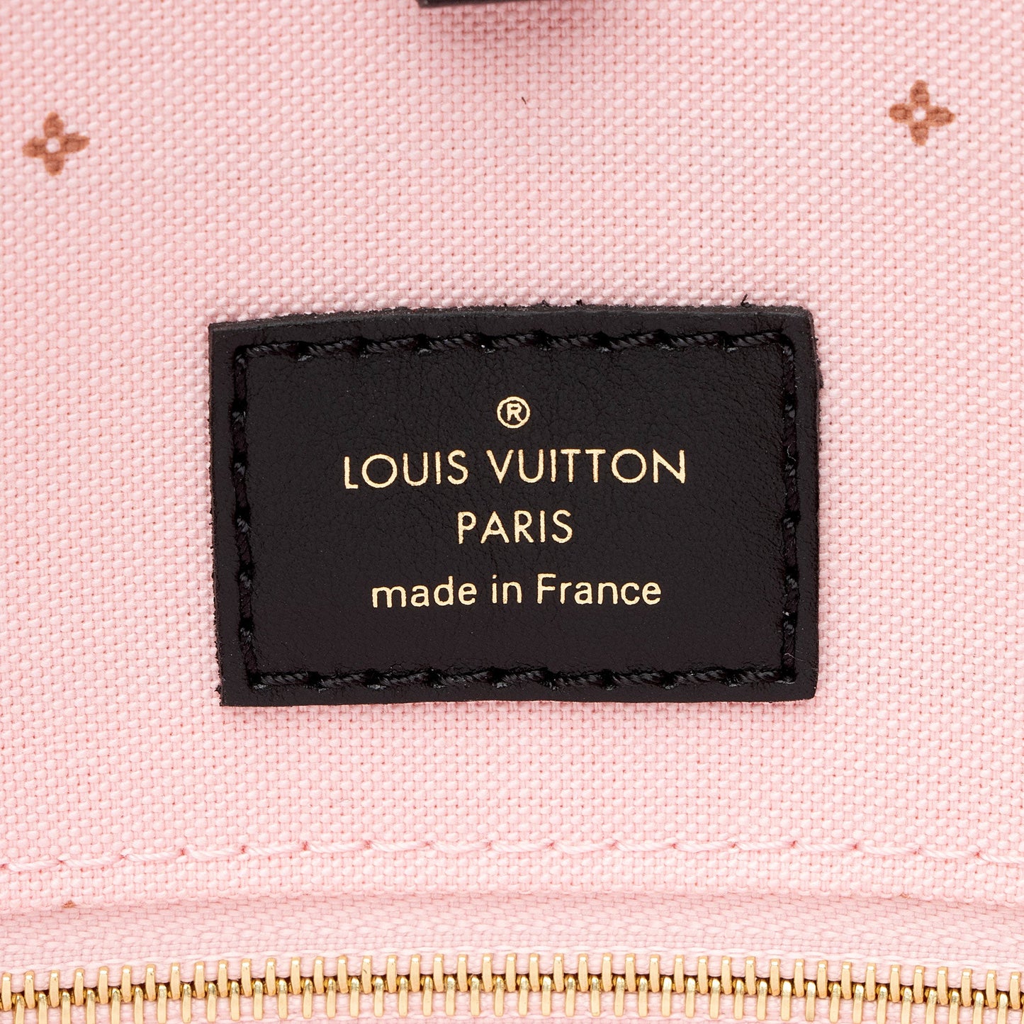 Louis Vuitton Limited Edition Monogram Canvas Fall For You Onthego MM Tote (SHF-5wj4Ba)