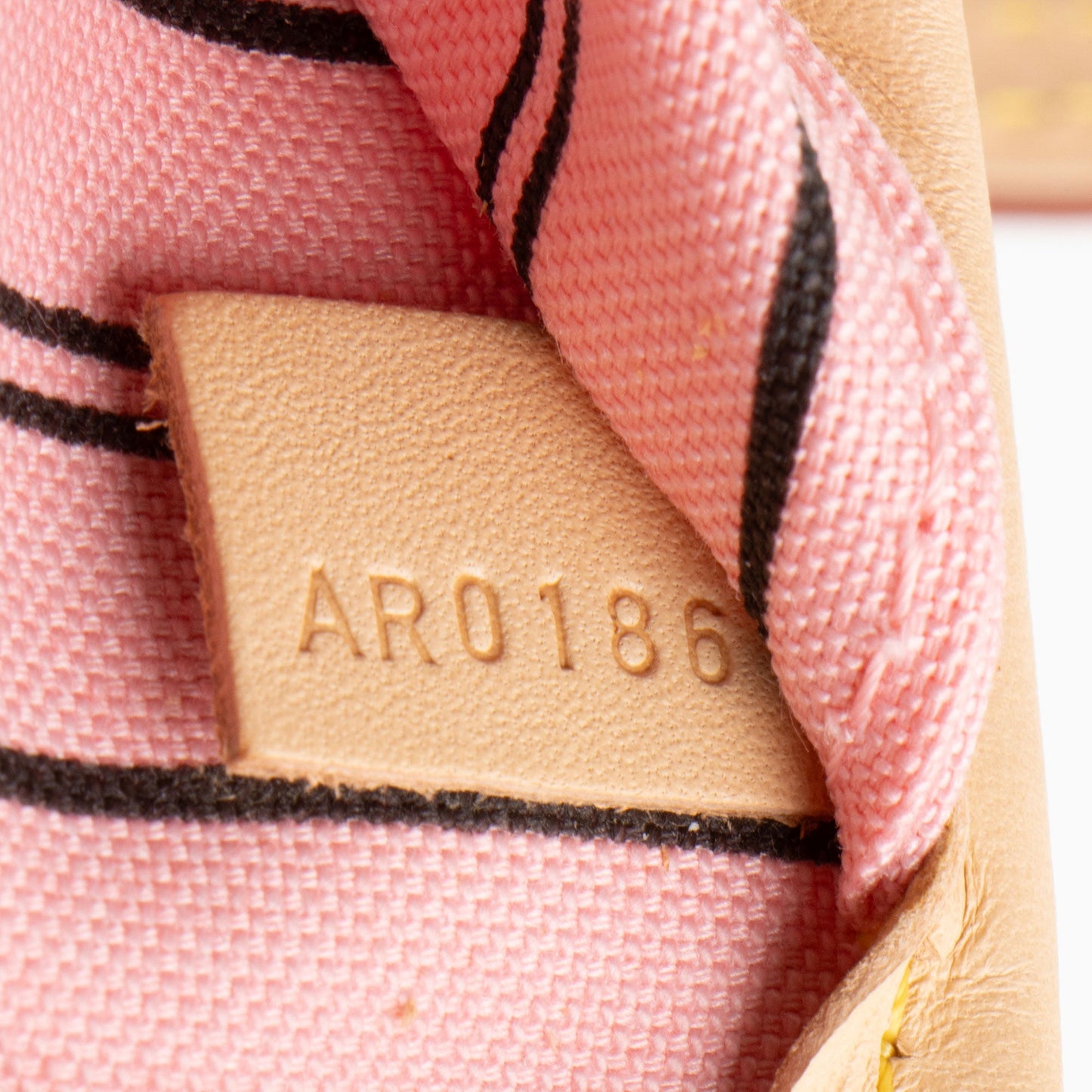Louis Vuitton Limited Edition Monogram Canvas Jungle Dots Neverfull MM Tote (SHF-2fbYtR)