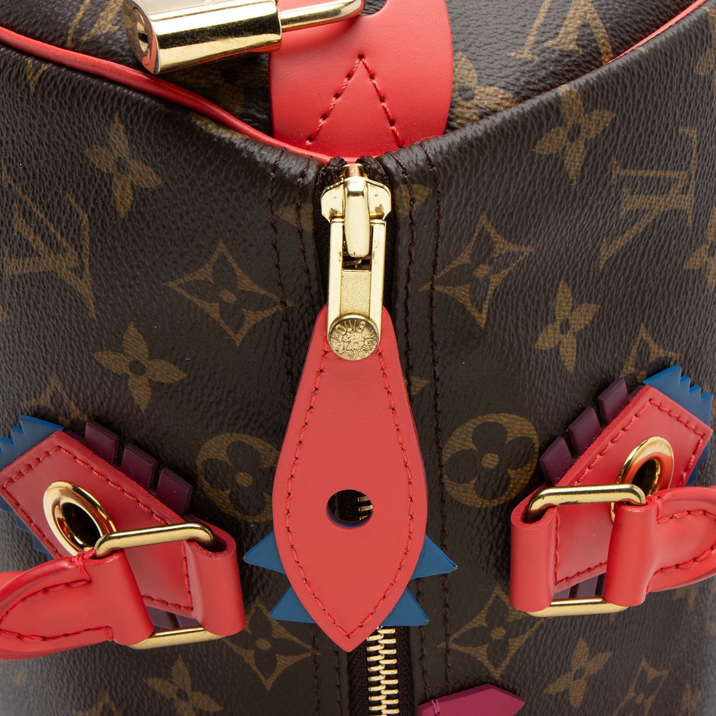 Louis Vuitton Limited Edition Monogram Canvas Totem Speedy 30 Satchel (SHF-emv1sU)