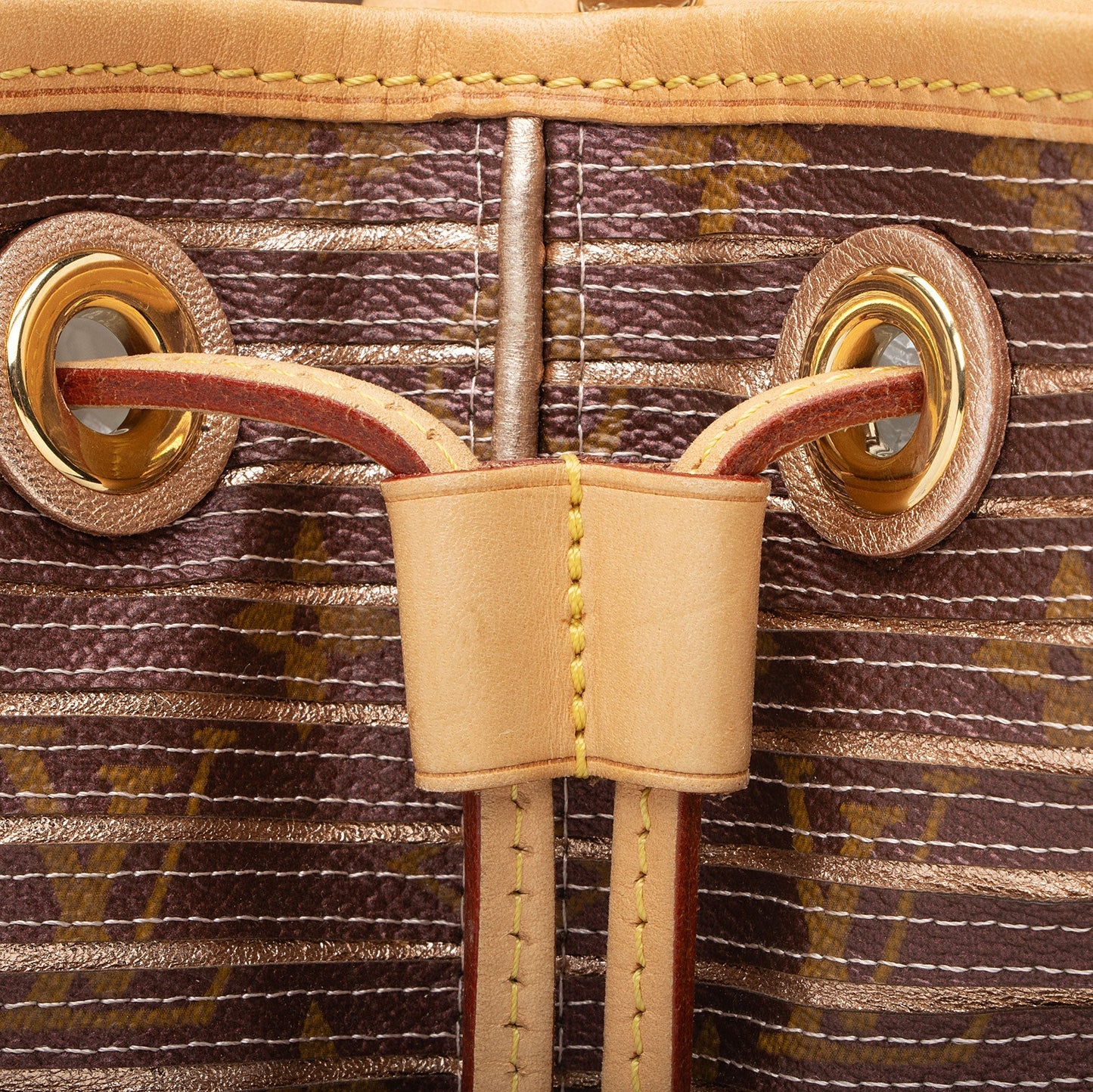 Louis Vuitton Limited Edition Monogram Eden Drawstring Satchel (SHF-s9Aun7)
