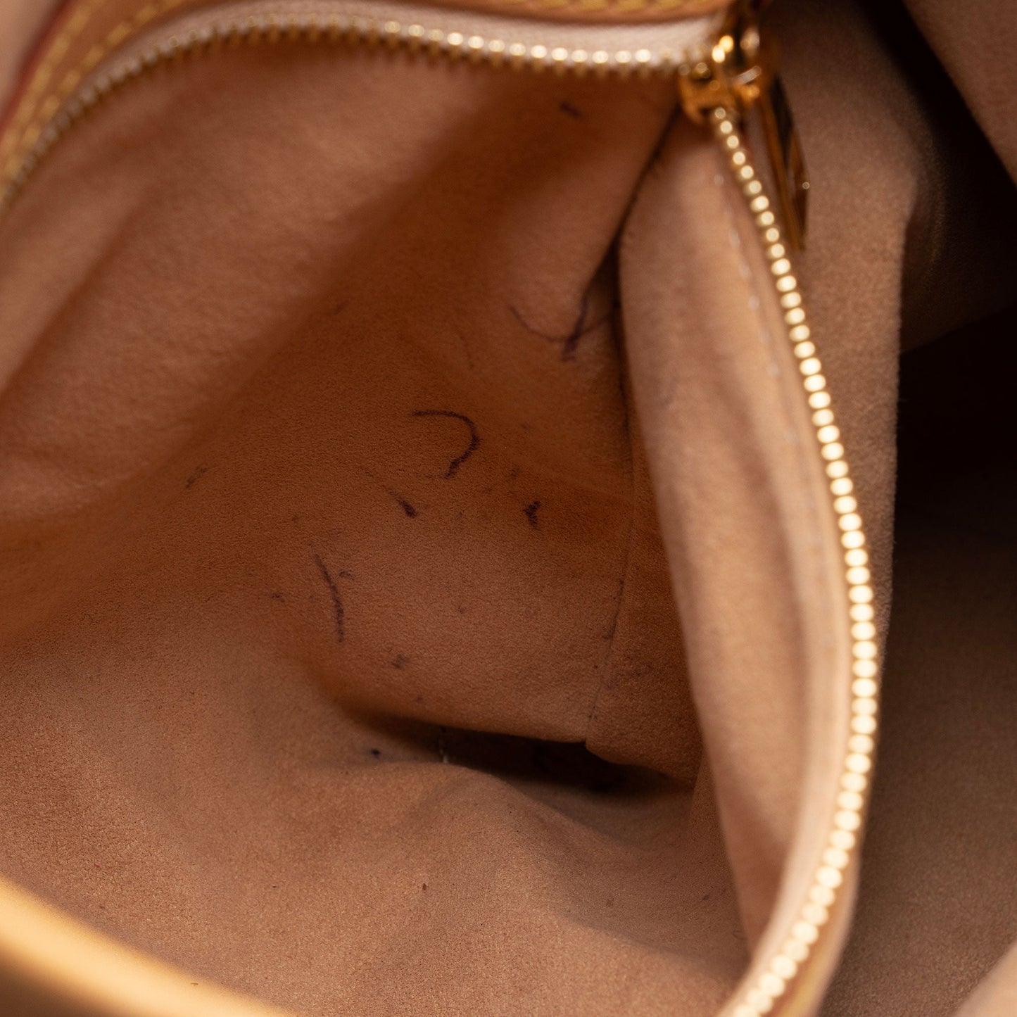 Louis Vuitton Limited Edition Monogram Eden Drawstring Satchel (SHF-s9Aun7)
