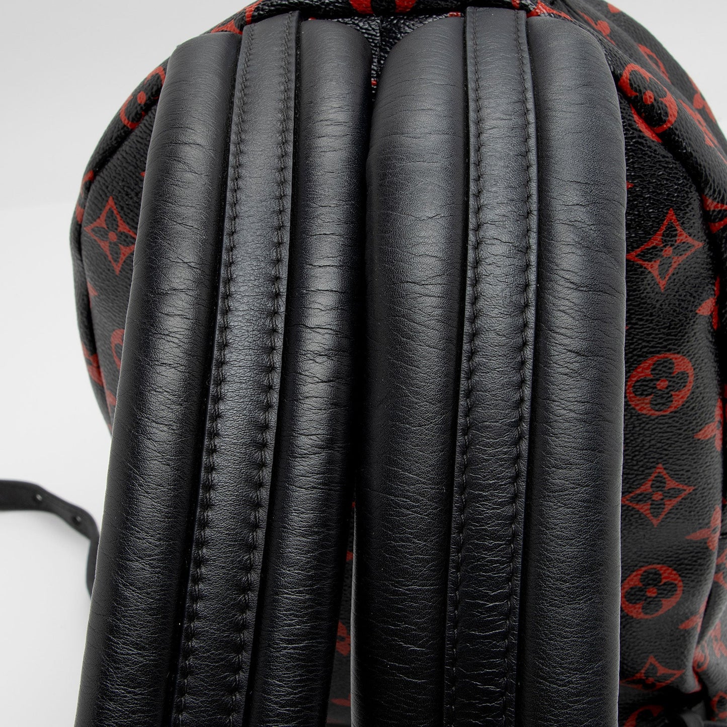 Louis Vuitton Limited Edition Monogram Infrarouge Palm Springs PM Backpack (SHF-pv2ZIn)