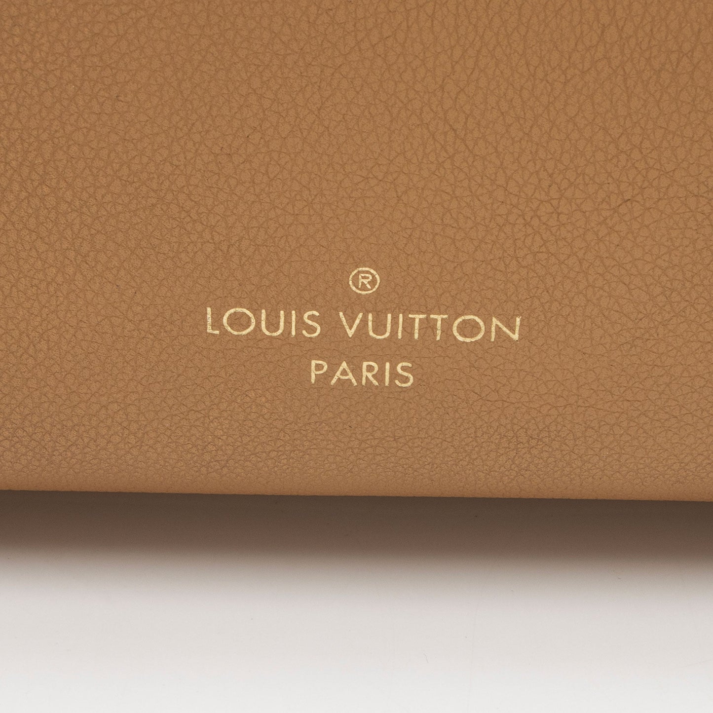 Louis Vuitton Mahina Calfskin On My Side MM Tote (SHF-C4Ei6m)