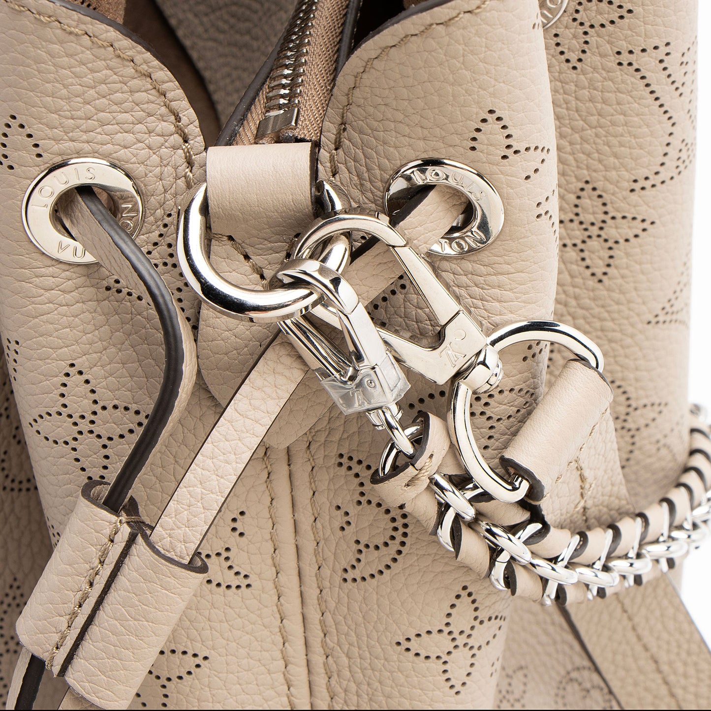 Louis Vuitton Mahina Leather Bella Tote (SHF-dwGlqZ)