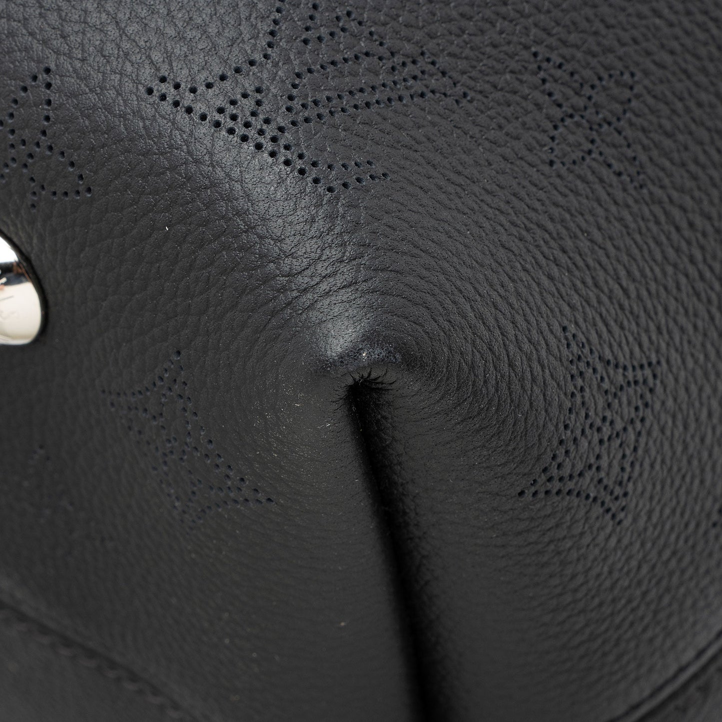 Louis Vuitton Mahina Leather Boundless Tote