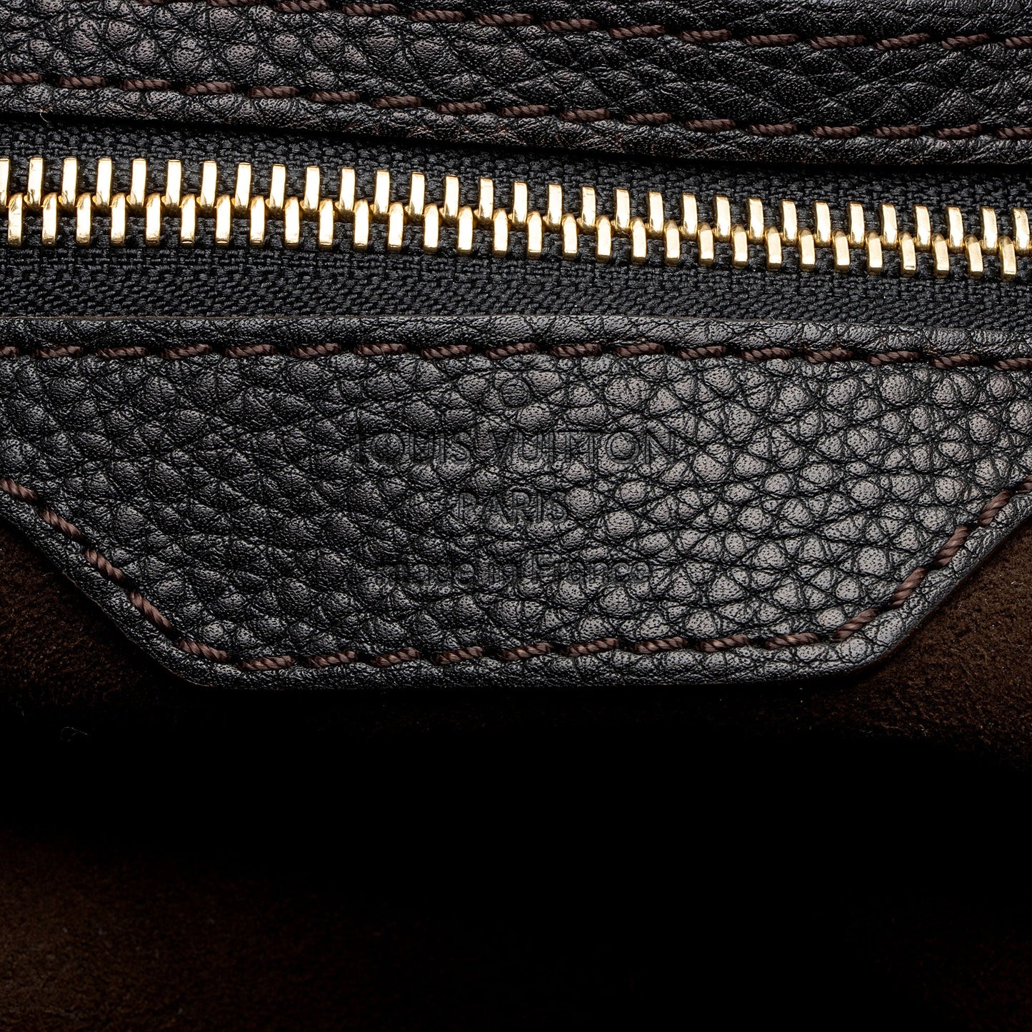 Louis Vuitton Mahina Leather L Hobo