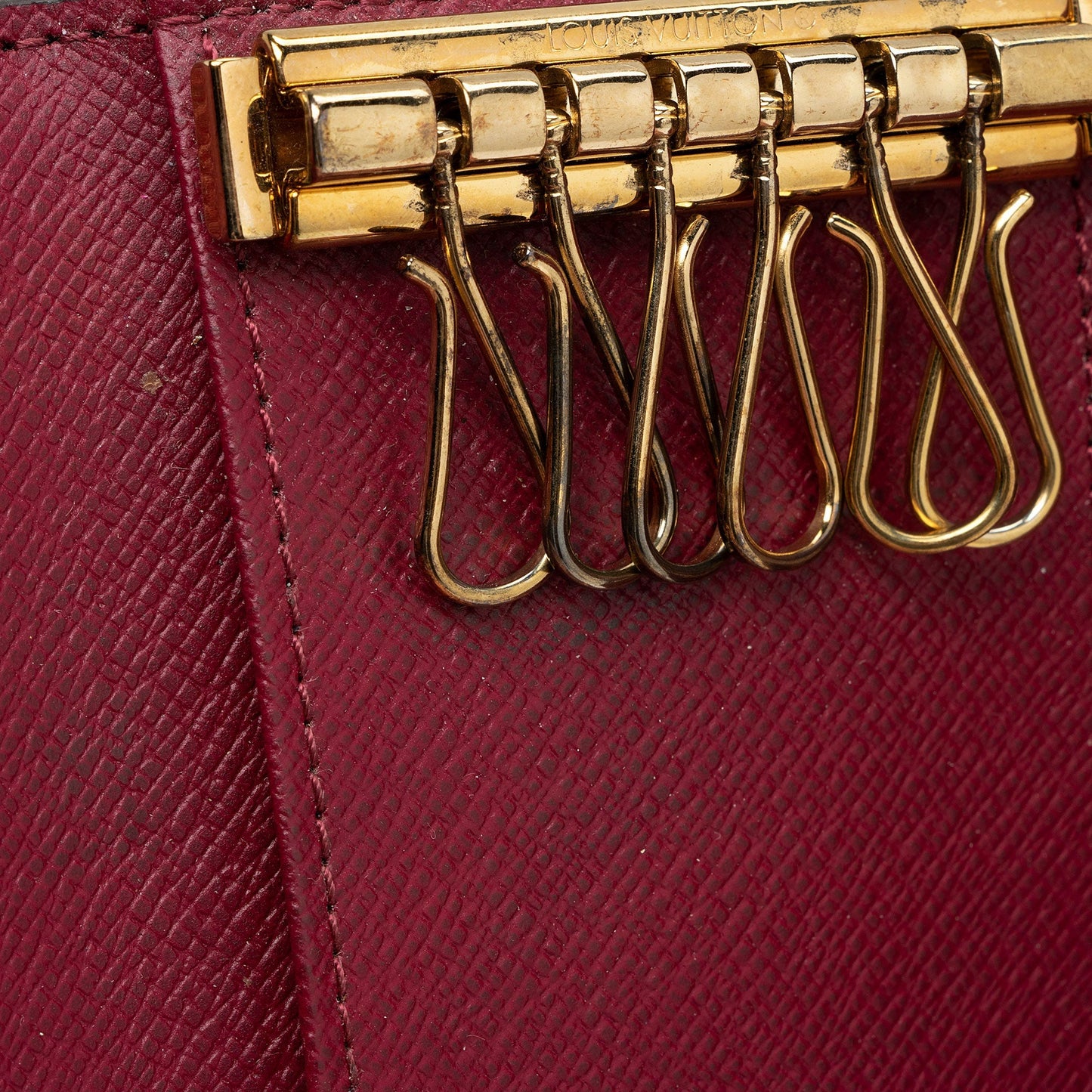 Louis Vuitton Monogram Canvas 6 Key Holder (SHF-1x9Tnv)