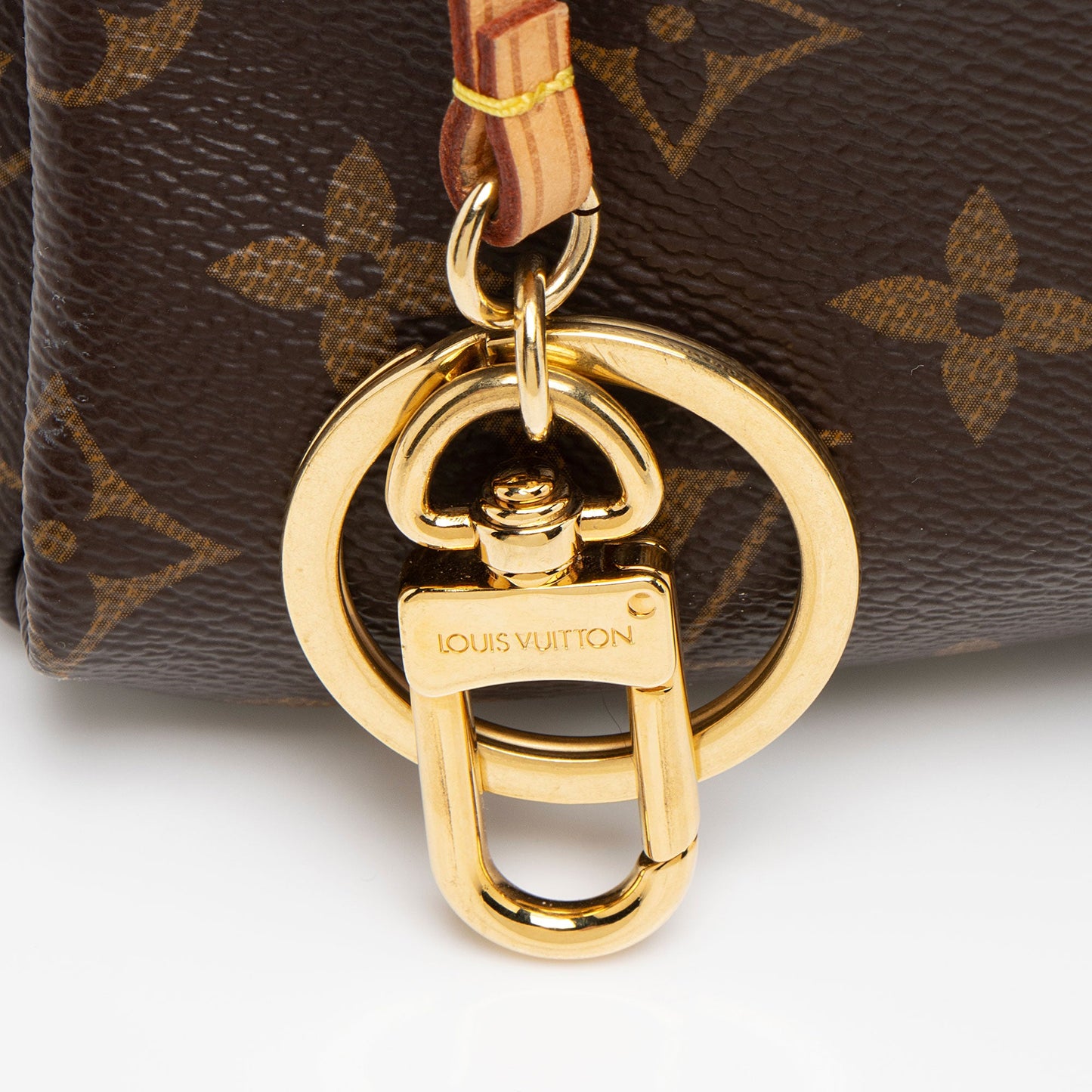 Louis Vuitton Monogram Canvas Artsy MM Shoulder Bag