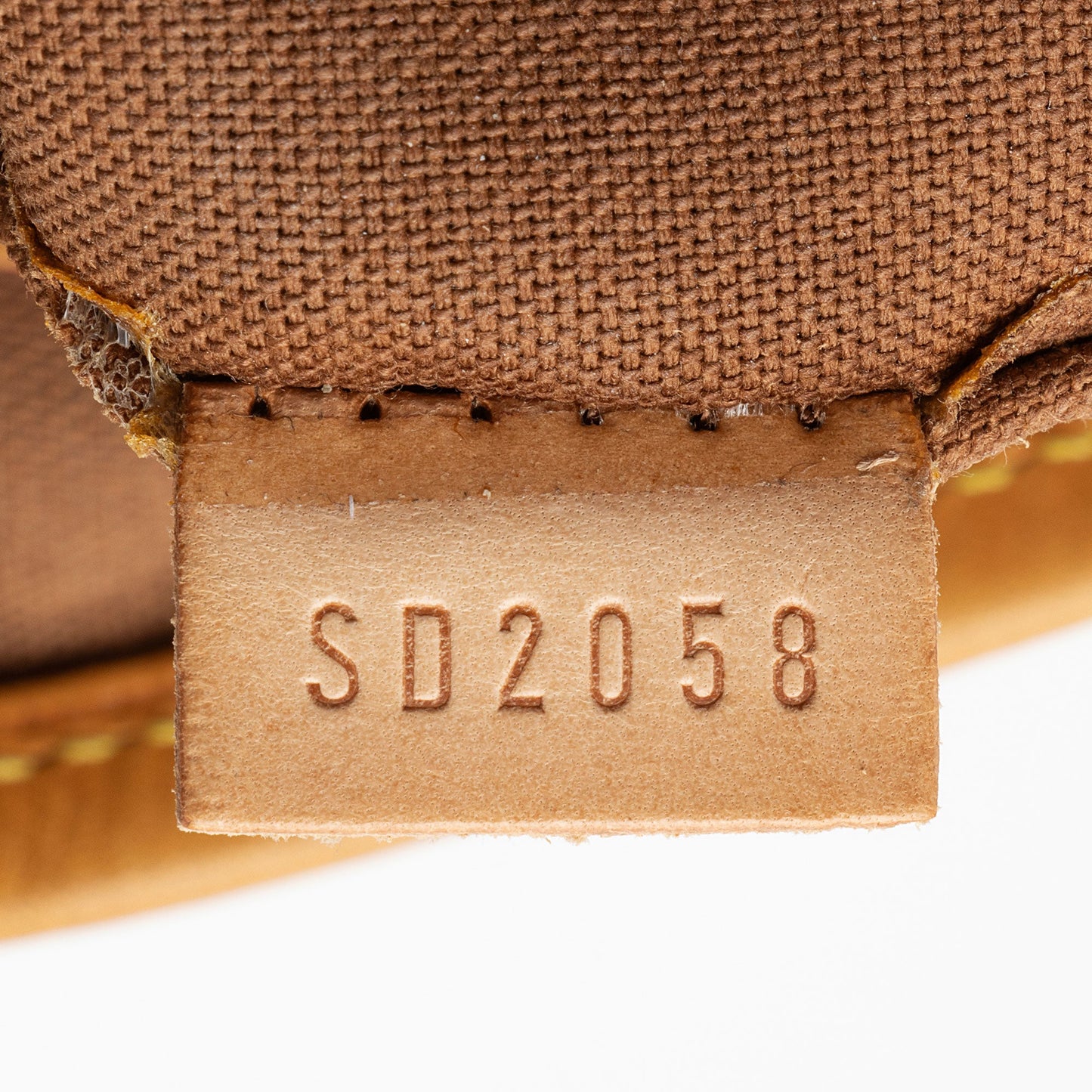 Louis Vuitton Monogram Canvas Batignolles Tote (SHF-gyuIAj)