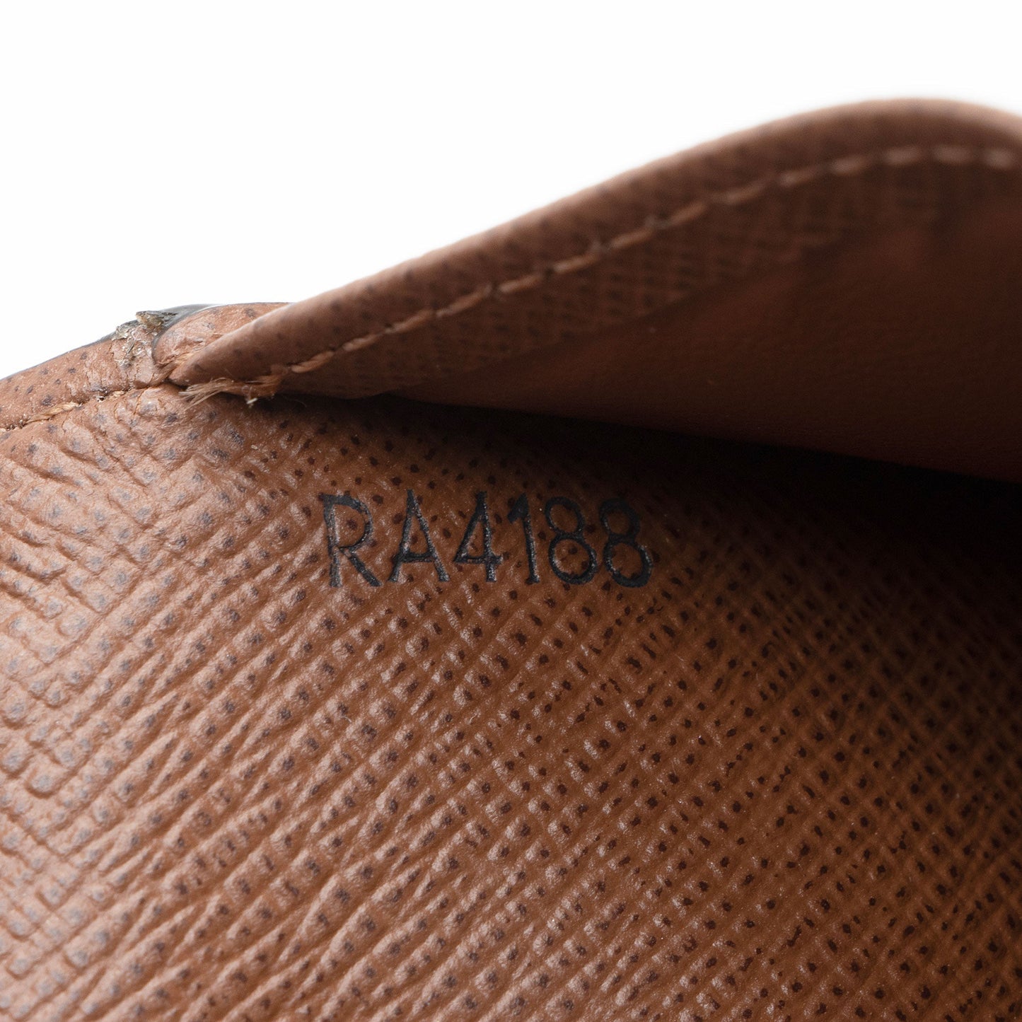 Louis Vuitton Monogram Canvas Checkbook Cover (SHF-cgwZlT)