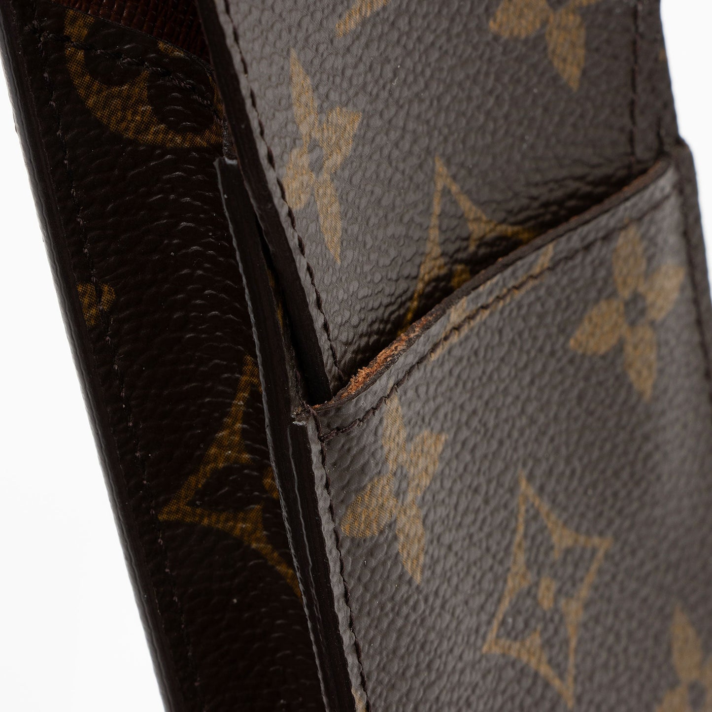 Louis Vuitton Monogram Canvas Cigarette Case (SHF-g6xaQt)