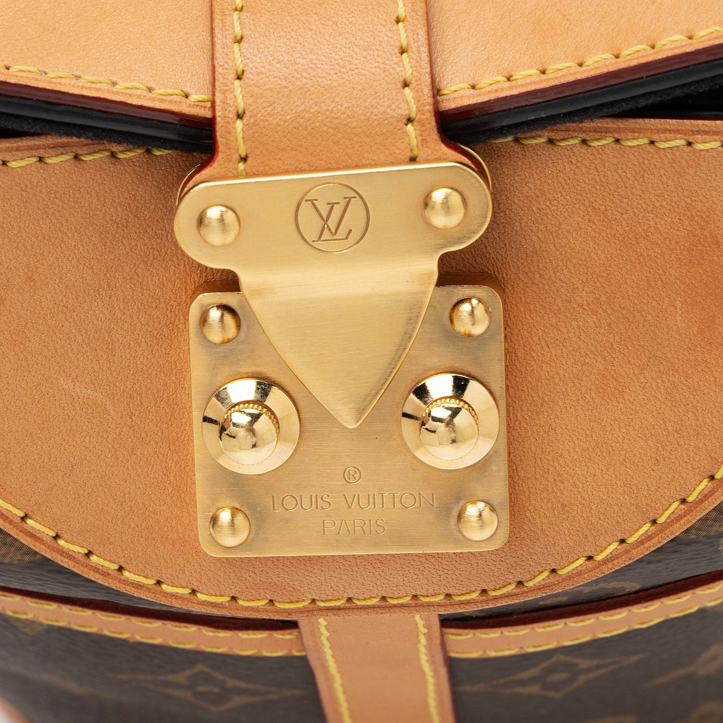 Louis Vuitton Monogram Canvas Duffle (SHF-NdpM6l)