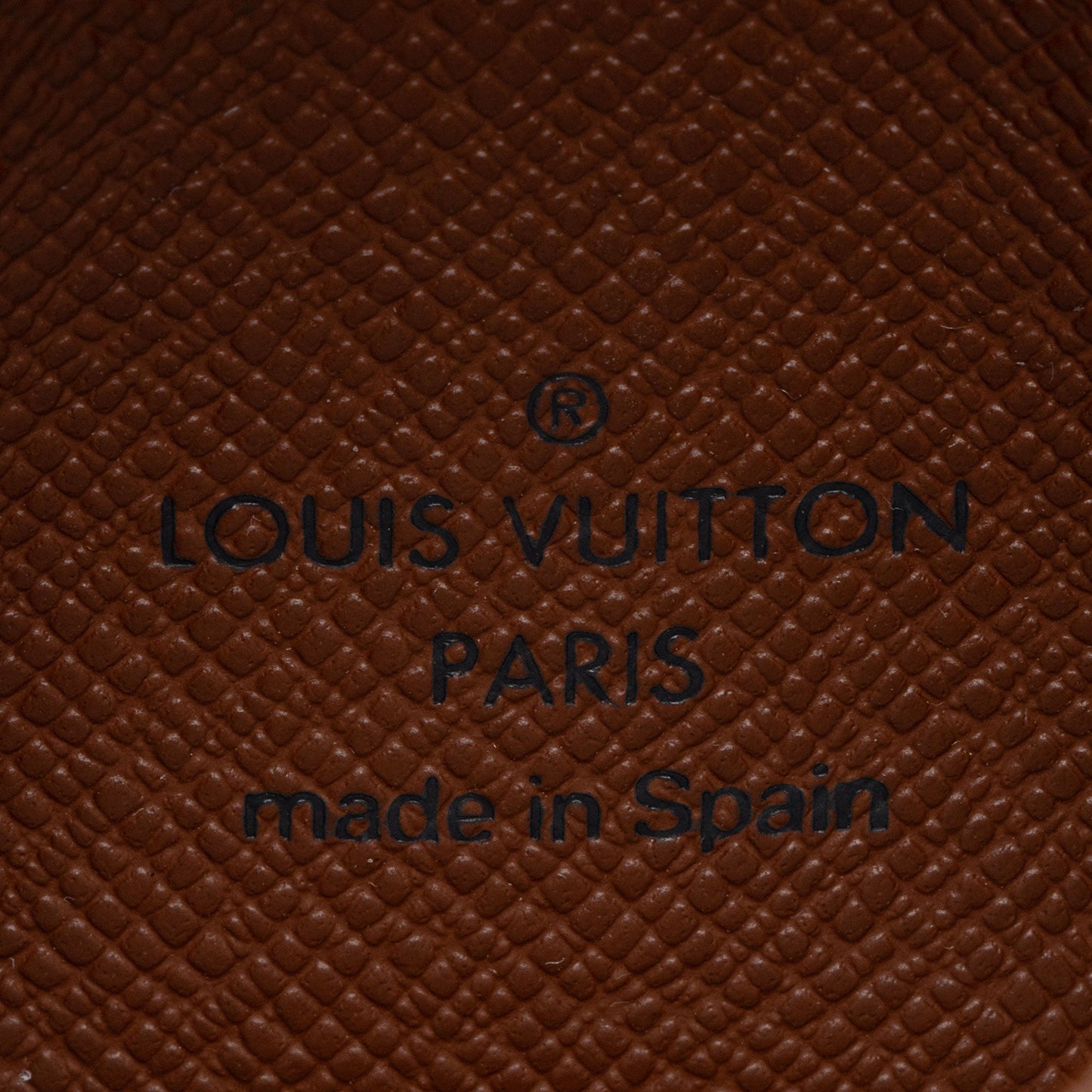 Louis Vuitton Monogram Canvas Porte 2 Vertical Card Holder (SHF-njByOR)