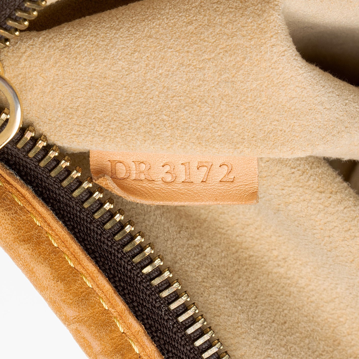 Louis Vuitton Monogram Canvas Estrela MM Tote (SHF-USV0uo)