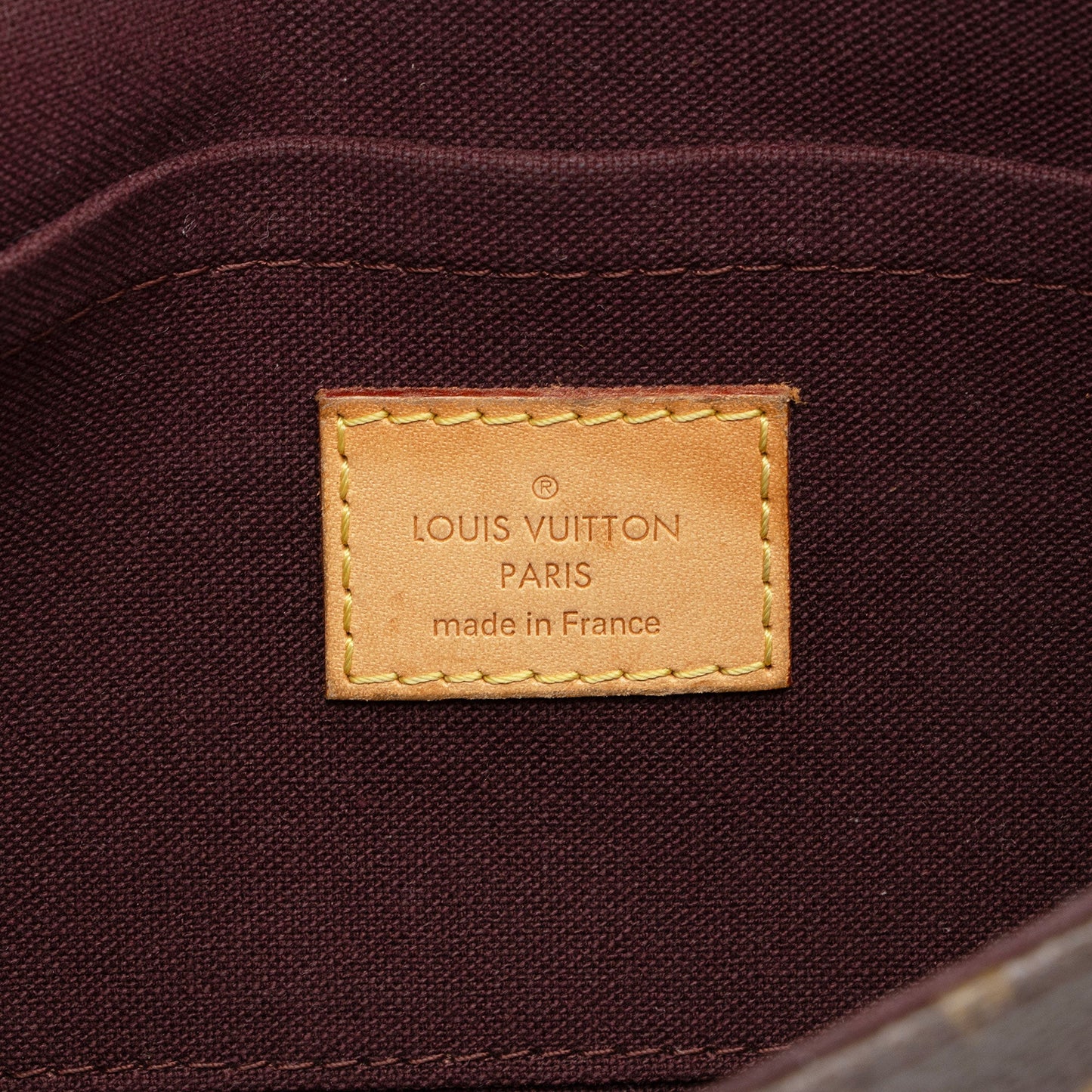Louis Vuitton Monogram Canvas Favorite MM Shoulder Bag (SHF-xFSUWY)