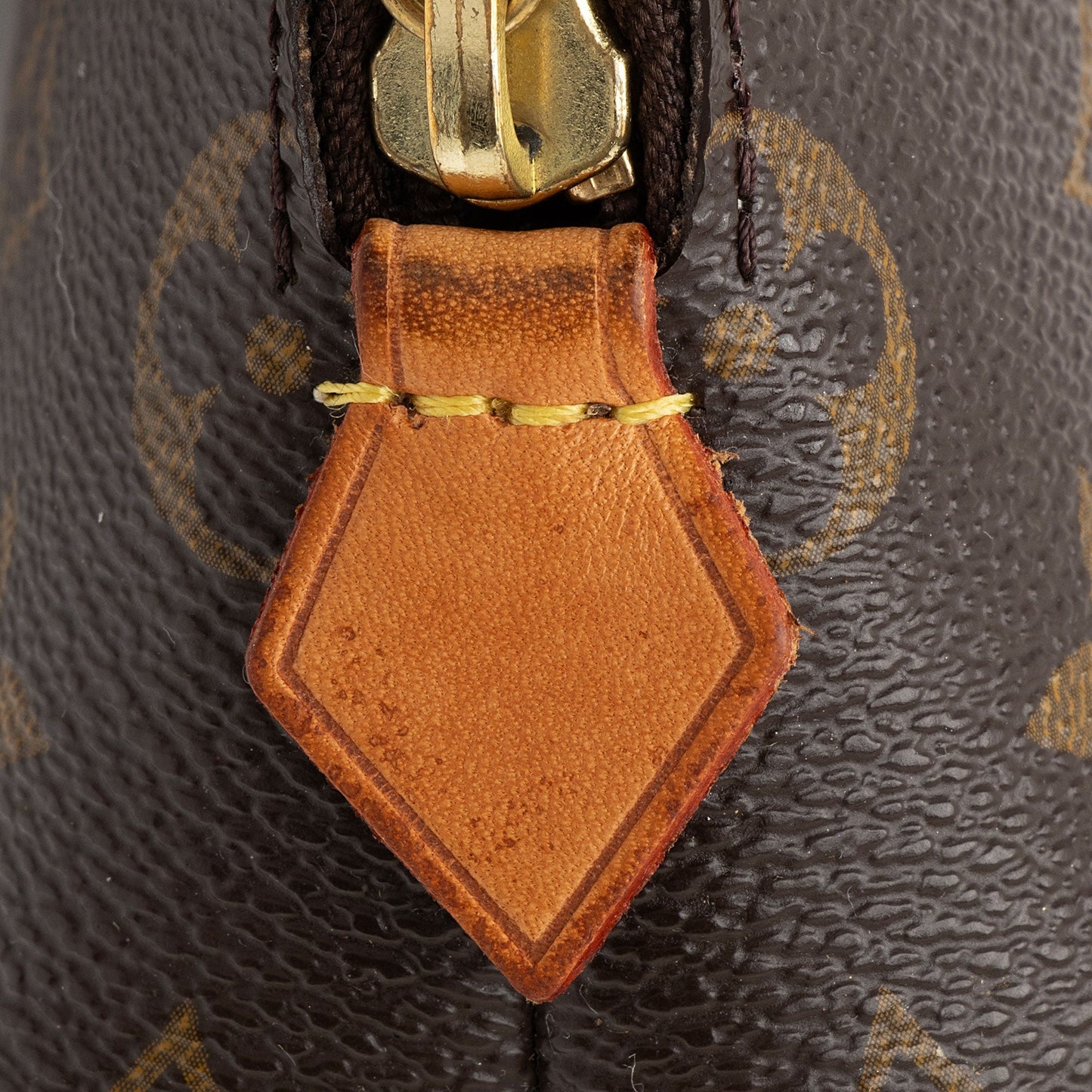 Louis Vuitton Monogram Canvas GM Cosmetic Pouch (SHF-PYdBAW)